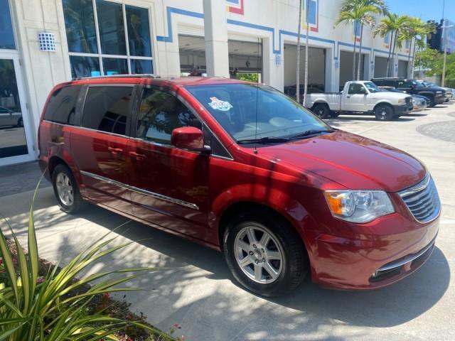 2012 Deep Cherry Red Crystal Pearl /Dark Frost Beige/Medium Frost Beige Interior Chrysler Town and Country 1 OWNER LOW MILES 58.411 (2C4RC1BG4CR) with an 3.6L V6 Cylinder Engine engine, Automatic transmission, located at 4701 North Dixie Hwy, Pompano Beach, FL, 33064, (954) 422-2889, 26.240938, -80.123474 - OUR WEBPAGE FLORIDACARS1.COM HAS OVER 100 PHOTOS AND FREE CARFAX LINK 2012 CHRYSLER TOWN AND COUNTRY TOURING VIN: 2C4RC1BG4CR189972 2 C 4 R C 1 B G 4 C R 1 8 9 9 7 2 VAN 3.6L V6 F DOHC 24V GASOLINE FRONT WHEEL DRIVE Top Features Alloy Wheels Rear Air Conditioning Bluetooth Technology Rear Entertainm - Photo#24