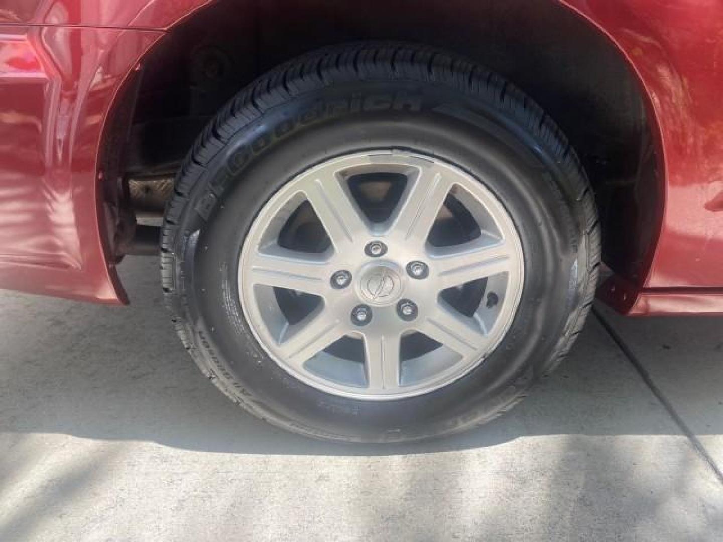 2012 Deep Cherry Red Crystal Pearl /Dark Frost Beige/Medium Frost Be Chrysler Town and Country 1 OWNER LOW MILES 58.406 (2C4RC1BG4CR) with an 3.6L V6 Cylinder Engine engine, Automatic transmission, located at 4701 North Dixie Hwy, Pompano Beach, FL, 33064, (954) 422-2889, 26.240938, -80.123474 - OUR WEBPAGE FLORIDACARS1.COM HAS OVER 100 PHOTOS AND FREE CARFAX LINK 2012 CHRYSLER TOWN AND COUNTRY TOURING VIN: 2C4RC1BG4CR189972 2 C 4 R C 1 B G 4 C R 1 8 9 9 7 2 VAN 3.6L V6 F DOHC 24V GASOLINE FRONT WHEEL DRIVE Top Features Alloy Wheels Rear Air Conditioning Bluetooth Technology Rear Entertainm - Photo#90
