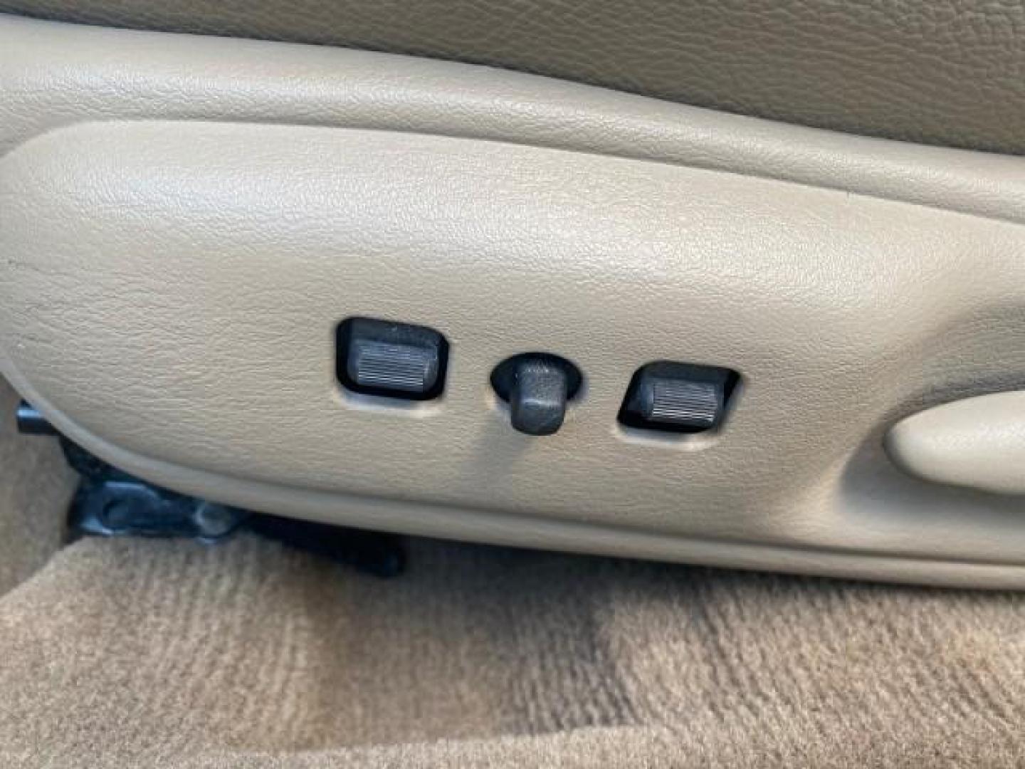 2002 Black /Sandstone Chrysler Sebring LXI 1 OWNER FL LOW MILES 22,632 (1C3EL55R32N) with an 2.7L MFI DOHC 24-Valve V6 Engine engine, Automatic transmission, located at 4701 North Dixie Hwy, Pompano Beach, FL, 33064, (954) 422-2889, 26.240938, -80.123474 - OUR WEBPAGE FLORIDACARS1.COM HAS OVER 100 PHOTOS AND FREE CARFAX LINK 2002 CHRYSLER SEBRING LXI VIN: 1C3EL55R32N294537 1 C 3 E L 5 5 R 3 2 N 2 9 4 5 3 7 CONVERTIBLE 2.7L V6 F DOHC GASOLINE FRONT WHEEL DRIVE Top Features Alloy Wheels Soft Top Cloth Seats Sunroof(s) Basic Features AM/FM Stereo CD Audi - Photo#37