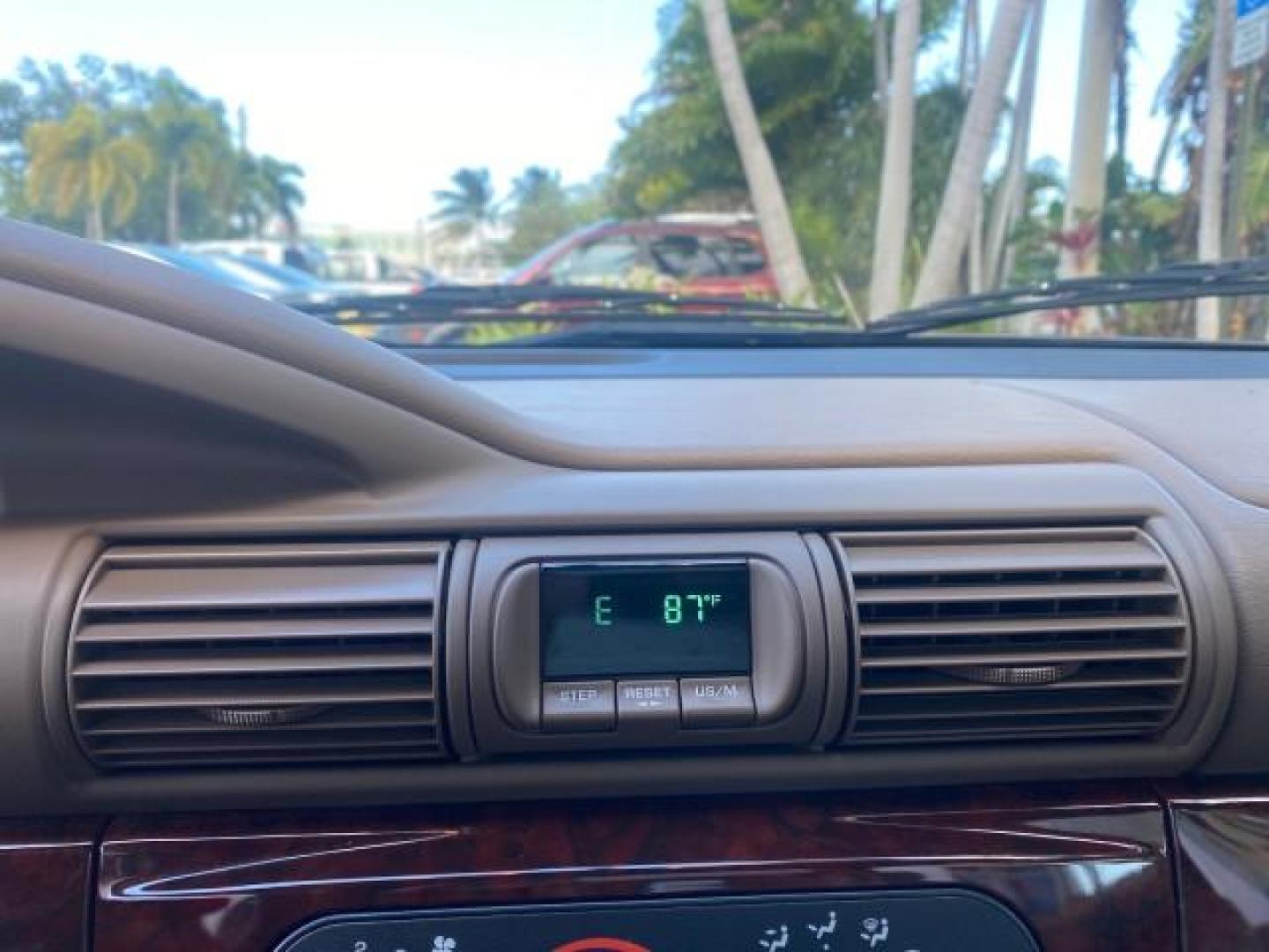 2002 Black /Sandstone Chrysler Sebring LXI 1 OWNER FL LOW MILES 22,632 (1C3EL55R32N) with an 2.7L MFI DOHC 24-Valve V6 Engine engine, Automatic transmission, located at 4701 North Dixie Hwy, Pompano Beach, FL, 33064, (954) 422-2889, 26.240938, -80.123474 - OUR WEBPAGE FLORIDACARS1.COM HAS OVER 100 PHOTOS AND FREE CARFAX LINK 2002 CHRYSLER SEBRING LXI VIN: 1C3EL55R32N294537 1 C 3 E L 5 5 R 3 2 N 2 9 4 5 3 7 CONVERTIBLE 2.7L V6 F DOHC GASOLINE FRONT WHEEL DRIVE Top Features Alloy Wheels Soft Top Cloth Seats Sunroof(s) Basic Features AM/FM Stereo CD Audi - Photo#44