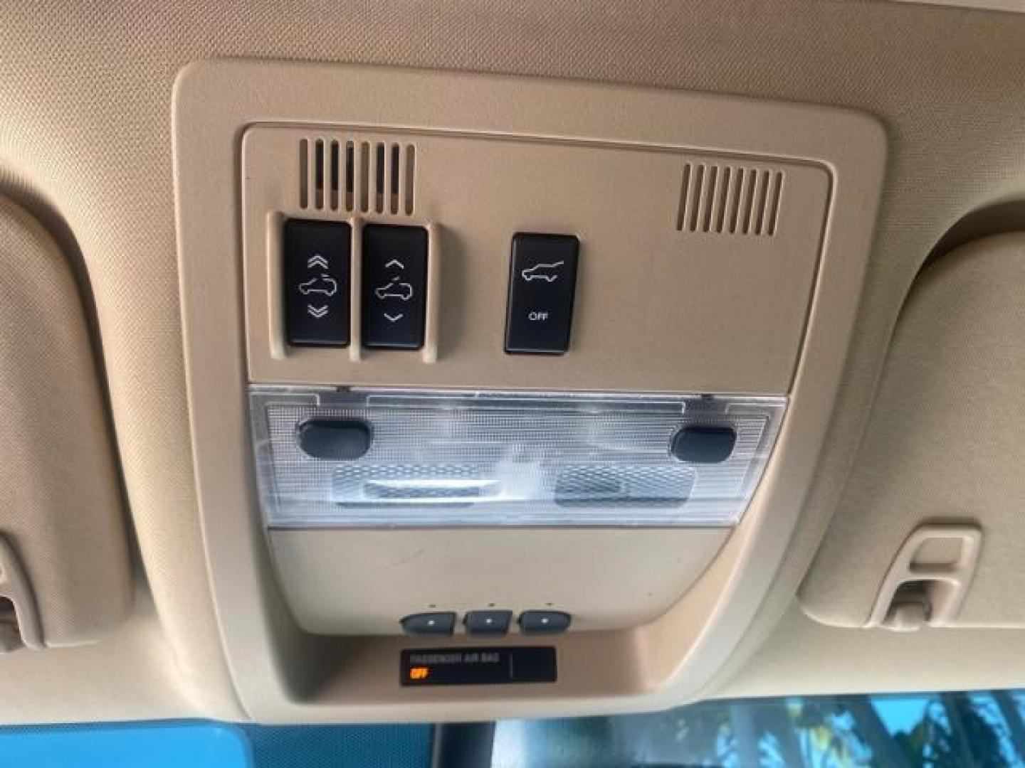 2013 White Diamond Tricoat /Cashmere w/Cocoa Accents Cadillac Escalade Luxury 1 OWNER LOW MILES 68,274 (1GYS3BEF3DR) with an 6.2L Vortec 1000 V8 SFI E85 Engine engine, Automatic transmission, located at 4701 North Dixie Hwy, Pompano Beach, FL, 33064, (954) 422-2889, 26.240938, -80.123474 - OUR WEBPAGE FLORIDACARS1.COM HAS OVER 100 PHOTOS AND FREE CARFAX LINK 2013 CADILLAC ESCALADE LUXURY $ 69,785 NEW 1 G Y S 3 B E F 3 D R 1 6 0 5 8 6 4 DOOR WAGON/SPORT UTILITY 6.2L V8 F OHV 16V FLEX FUEL REAR WHEEL DRIVE Top Features 20 Inch Plus Wheels Parking Sensors A/C Seat(s) Power Hatch/Deck Lid - Photo#53
