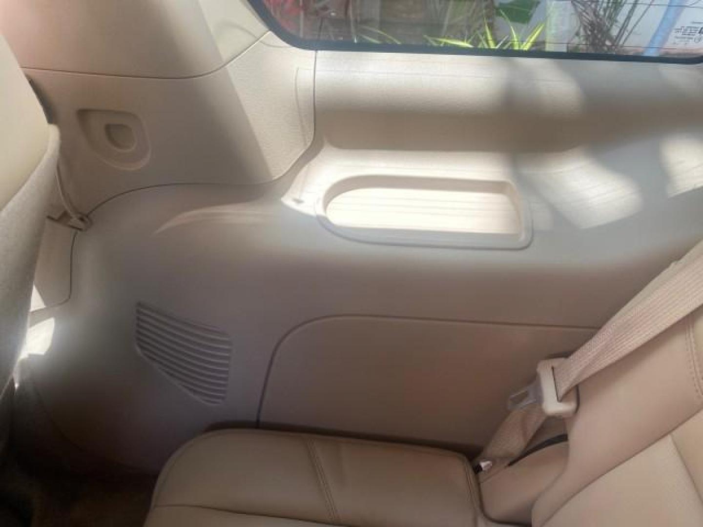 2013 White Diamond Tricoat /Cashmere w/Cocoa Accents Cadillac Escalade Luxury 1 OWNER LOW MILES 68,274 (1GYS3BEF3DR) with an 6.2L Vortec 1000 V8 SFI E85 Engine engine, Automatic transmission, located at 4701 North Dixie Hwy, Pompano Beach, FL, 33064, (954) 422-2889, 26.240938, -80.123474 - OUR WEBPAGE FLORIDACARS1.COM HAS OVER 100 PHOTOS AND FREE CARFAX LINK 2013 CADILLAC ESCALADE LUXURY $ 69,785 NEW 1 G Y S 3 B E F 3 D R 1 6 0 5 8 6 4 DOOR WAGON/SPORT UTILITY 6.2L V8 F OHV 16V FLEX FUEL REAR WHEEL DRIVE Top Features 20 Inch Plus Wheels Parking Sensors A/C Seat(s) Power Hatch/Deck Lid - Photo#71