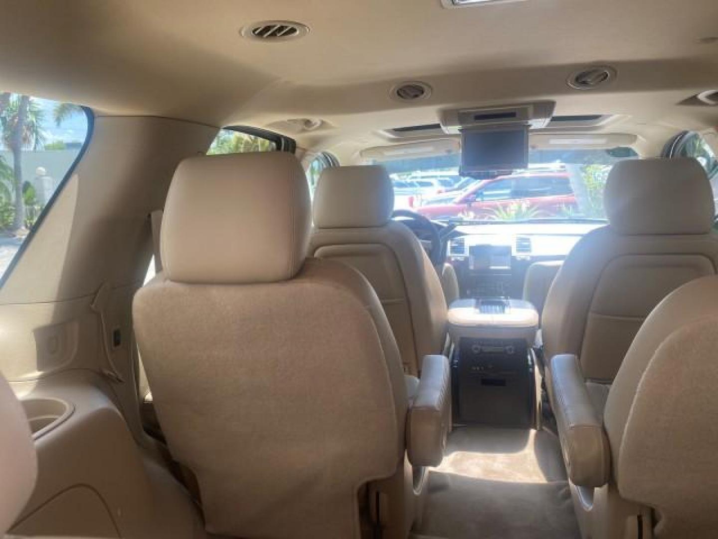 2013 White Diamond Tricoat /Cashmere w/Cocoa Accents Cadillac Escalade Luxury 1 OWNER LOW MILES 68,274 (1GYS3BEF3DR) with an 6.2L Vortec 1000 V8 SFI E85 Engine engine, Automatic transmission, located at 4701 North Dixie Hwy, Pompano Beach, FL, 33064, (954) 422-2889, 26.240938, -80.123474 - OUR WEBPAGE FLORIDACARS1.COM HAS OVER 100 PHOTOS AND FREE CARFAX LINK 2013 CADILLAC ESCALADE LUXURY $ 69,785 NEW 1 G Y S 3 B E F 3 D R 1 6 0 5 8 6 4 DOOR WAGON/SPORT UTILITY 6.2L V8 F OHV 16V FLEX FUEL REAR WHEEL DRIVE Top Features 20 Inch Plus Wheels Parking Sensors A/C Seat(s) Power Hatch/Deck Lid - Photo#85