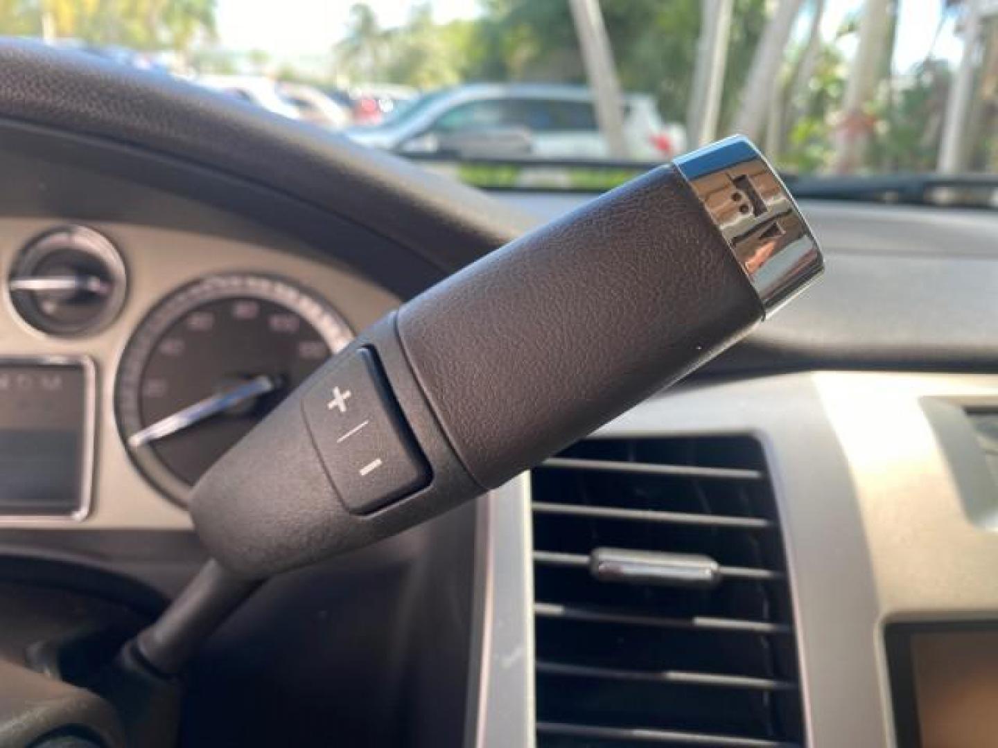 2013 White Diamond Tricoat /Cashmere w/Cocoa Accents Cadillac Escalade Luxury 1 OWNER LOW MILES 70,251 (1GYS3BEF3DR) with an 6.2L Vortec 1000 V8 SFI E85 Engine engine, Automatic transmission, located at 4701 North Dixie Hwy, Pompano Beach, FL, 33064, (954) 422-2889, 26.240938, -80.123474 - OUR WEBPAGE FLORIDACARS1.COM HAS OVER 100 PHOTOS AND FREE CARFAX LINK 2013 CADILLAC ESCALADE LUXURY $ 69,785 NEW 1 G Y S 3 B E F 3 D R 1 6 0 5 8 6 4 DOOR WAGON/SPORT UTILITY 6.2L V8 F OHV 16V FLEX FUEL REAR WHEEL DRIVE Top Features 20 Inch Plus Wheels Parking Sensors A/C Seat(s) Power Hatch/Deck Lid - Photo#59