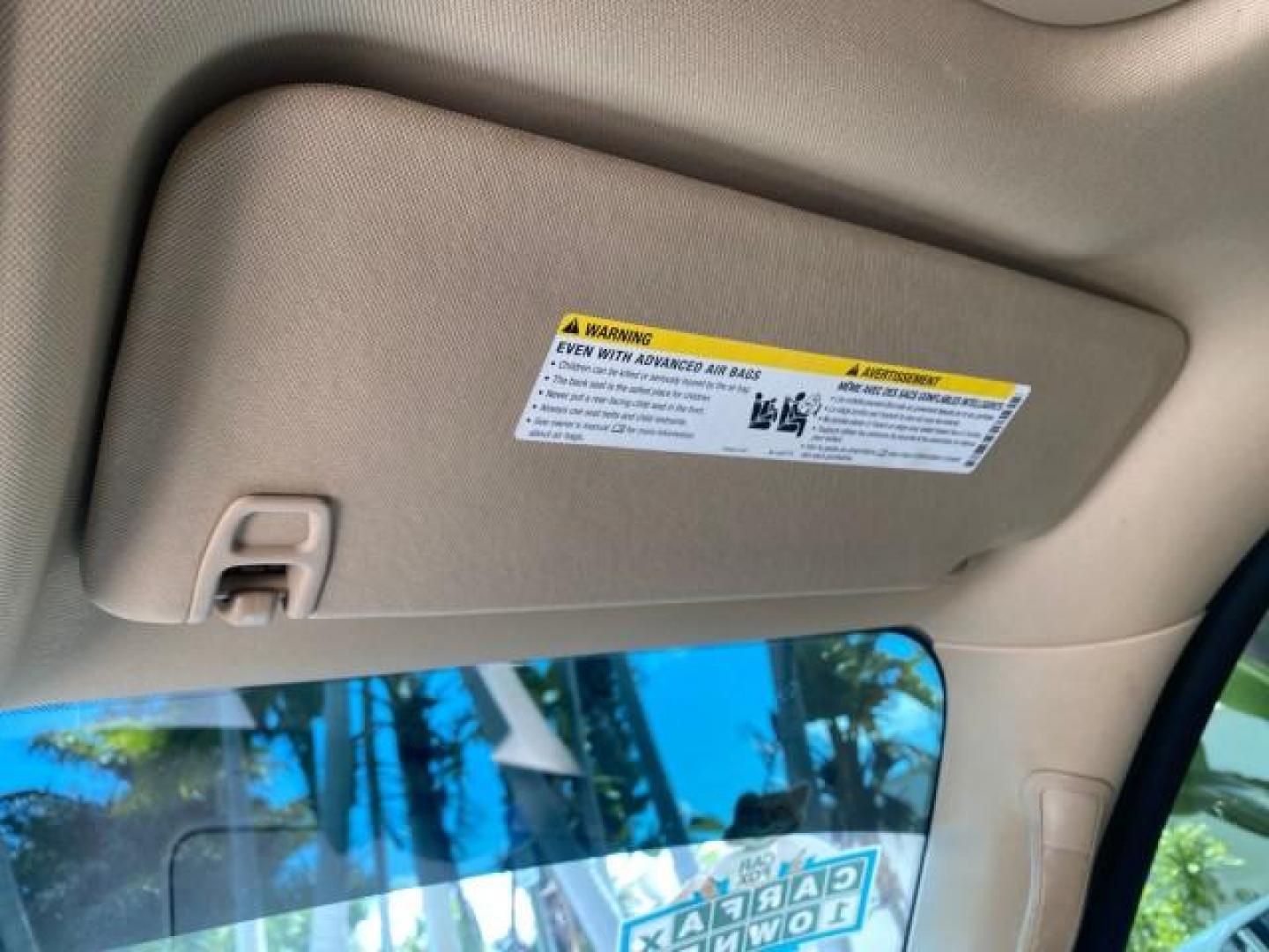 2013 White Diamond Tricoat /Cashmere w/Cocoa Accents Cadillac Escalade Luxury 1 OWNER LOW MILES 70,251 (1GYS3BEF3DR) with an 6.2L Vortec 1000 V8 SFI E85 Engine engine, Automatic transmission, located at 4701 North Dixie Hwy, Pompano Beach, FL, 33064, (954) 422-2889, 26.240938, -80.123474 - OUR WEBPAGE FLORIDACARS1.COM HAS OVER 100 PHOTOS AND FREE CARFAX LINK 2013 CADILLAC ESCALADE LUXURY $ 69,785 NEW 1 G Y S 3 B E F 3 D R 1 6 0 5 8 6 4 DOOR WAGON/SPORT UTILITY 6.2L V8 F OHV 16V FLEX FUEL REAR WHEEL DRIVE Top Features 20 Inch Plus Wheels Parking Sensors A/C Seat(s) Power Hatch/Deck Lid - Photo#70