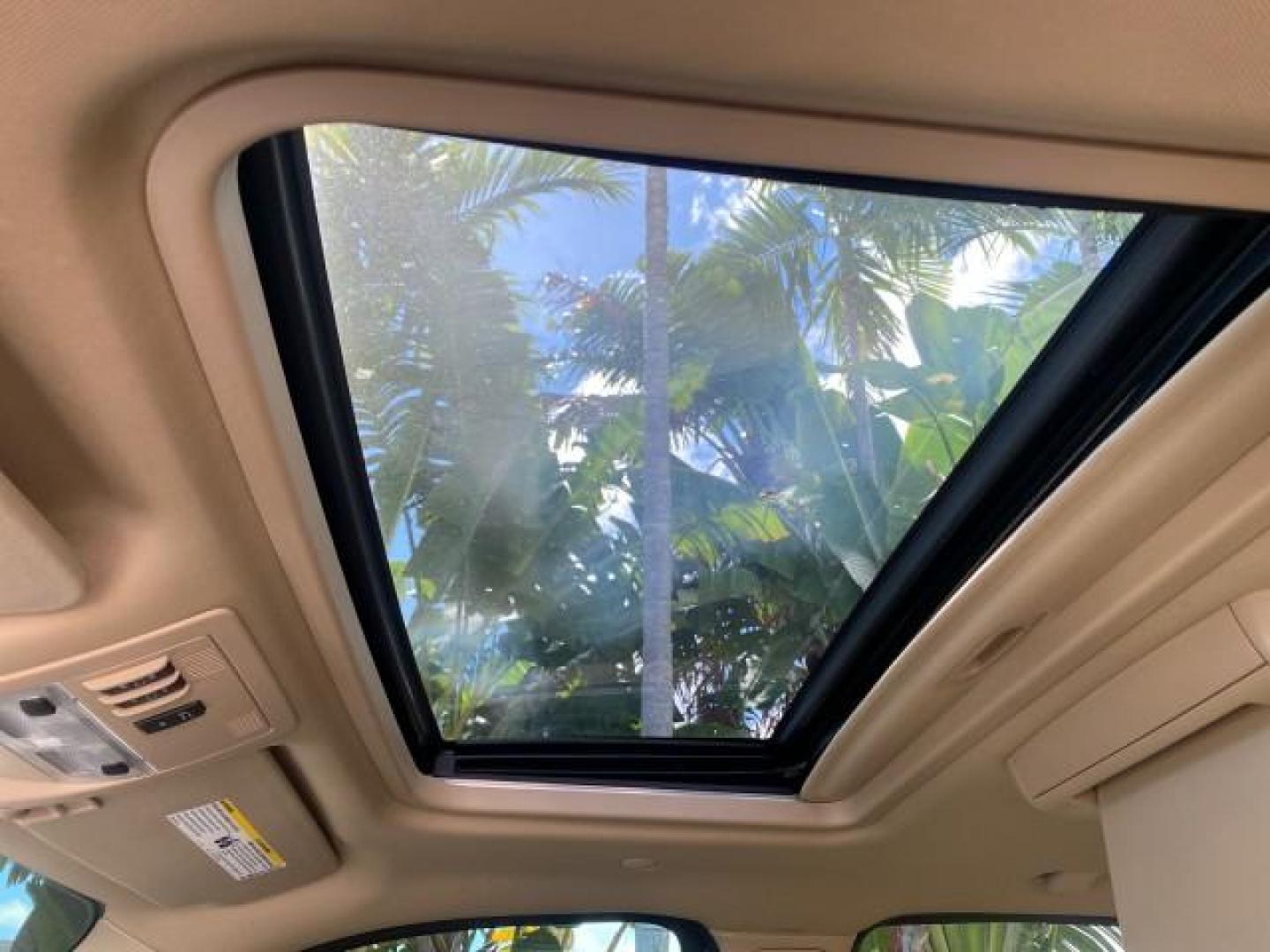 2013 White Diamond Tricoat /Cashmere w/Cocoa Accents Cadillac Escalade Luxury 1 OWNER LOW MILES 70,251 (1GYS3BEF3DR) with an 6.2L Vortec 1000 V8 SFI E85 Engine engine, Automatic transmission, located at 4701 North Dixie Hwy, Pompano Beach, FL, 33064, (954) 422-2889, 26.240938, -80.123474 - OUR WEBPAGE FLORIDACARS1.COM HAS OVER 100 PHOTOS AND FREE CARFAX LINK 2013 CADILLAC ESCALADE LUXURY $ 69,785 NEW 1 G Y S 3 B E F 3 D R 1 6 0 5 8 6 4 DOOR WAGON/SPORT UTILITY 6.2L V8 F OHV 16V FLEX FUEL REAR WHEEL DRIVE Top Features 20 Inch Plus Wheels Parking Sensors A/C Seat(s) Power Hatch/Deck Lid - Photo#73