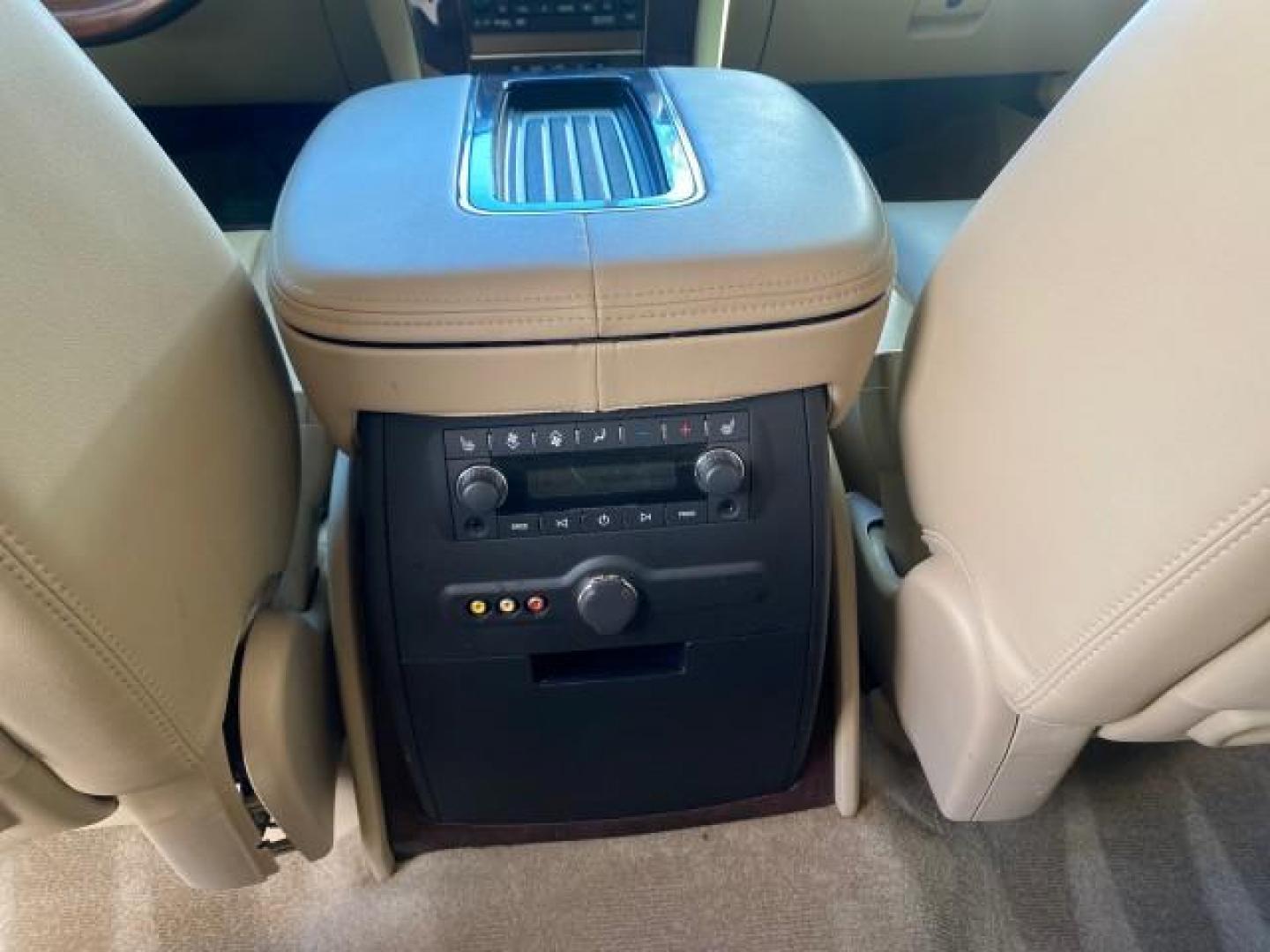 2013 White Diamond Tricoat /Cashmere w/Cocoa Accents Cadillac Escalade Luxury 1 OWNER LOW MILES 70,251 (1GYS3BEF3DR) with an 6.2L Vortec 1000 V8 SFI E85 Engine engine, Automatic transmission, located at 4701 North Dixie Hwy, Pompano Beach, FL, 33064, (954) 422-2889, 26.240938, -80.123474 - OUR WEBPAGE FLORIDACARS1.COM HAS OVER 100 PHOTOS AND FREE CARFAX LINK 2013 CADILLAC ESCALADE LUXURY $ 69,785 NEW 1 G Y S 3 B E F 3 D R 1 6 0 5 8 6 4 DOOR WAGON/SPORT UTILITY 6.2L V8 F OHV 16V FLEX FUEL REAR WHEEL DRIVE Top Features 20 Inch Plus Wheels Parking Sensors A/C Seat(s) Power Hatch/Deck Lid - Photo#84