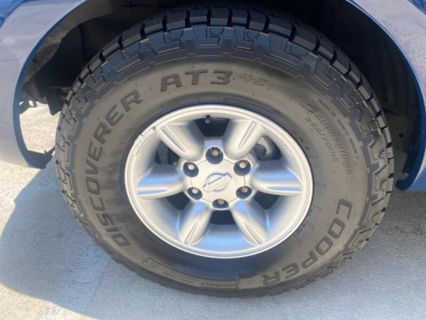 2002 Electric Blue Metallic /Gray Nissan Frontier 2WD XE FL LOW MILES 73,028 (1N6DD26S92C) with an 2.4L DOHC SMPI 16-Valve 4-Cyl Engine engine, Automatic transmission, located at 4701 North Dixie Hwy, Pompano Beach, FL, 33064, (954) 422-2889, 26.240938, -80.123474 - OUR WEBPAGE FLORIDACARS1.COM HAS OVER 100 PHOTOS AND FREE CARFAX LINK 2002 NISSAN FRONTIER XE VIN: 1N6DD26S92C366273 1 N 6 D D 2 6 S 9 2 C 3 6 6 2 7 3 CLUB CAB PICKUP 2.4L I4 F DOHC 16V GASOLINE REAR WHEEL DRIVE Top Features Alloy Wheels Cloth Seats Bed Liner Basic Features ABS Brakes Air Conditioni - Photo#19