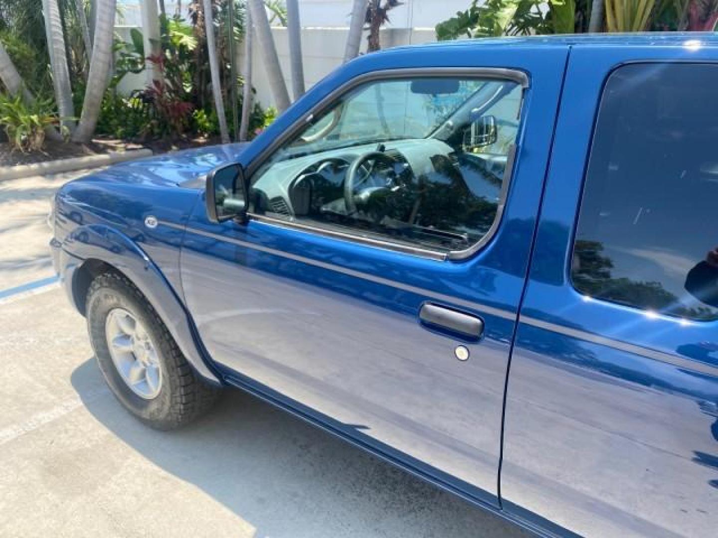 2002 Electric Blue Metallic /Gray Nissan Frontier 2WD XE FL LOW MILES 73,028 (1N6DD26S92C) with an 2.4L DOHC SMPI 16-Valve 4-Cyl Engine engine, Automatic transmission, located at 4701 North Dixie Hwy, Pompano Beach, FL, 33064, (954) 422-2889, 26.240938, -80.123474 - OUR WEBPAGE FLORIDACARS1.COM HAS OVER 100 PHOTOS AND FREE CARFAX LINK 2002 NISSAN FRONTIER XE VIN: 1N6DD26S92C366273 1 N 6 D D 2 6 S 9 2 C 3 6 6 2 7 3 CLUB CAB PICKUP 2.4L I4 F DOHC 16V GASOLINE REAR WHEEL DRIVE Top Features Alloy Wheels Cloth Seats Bed Liner Basic Features ABS Brakes Air Conditioni - Photo#27