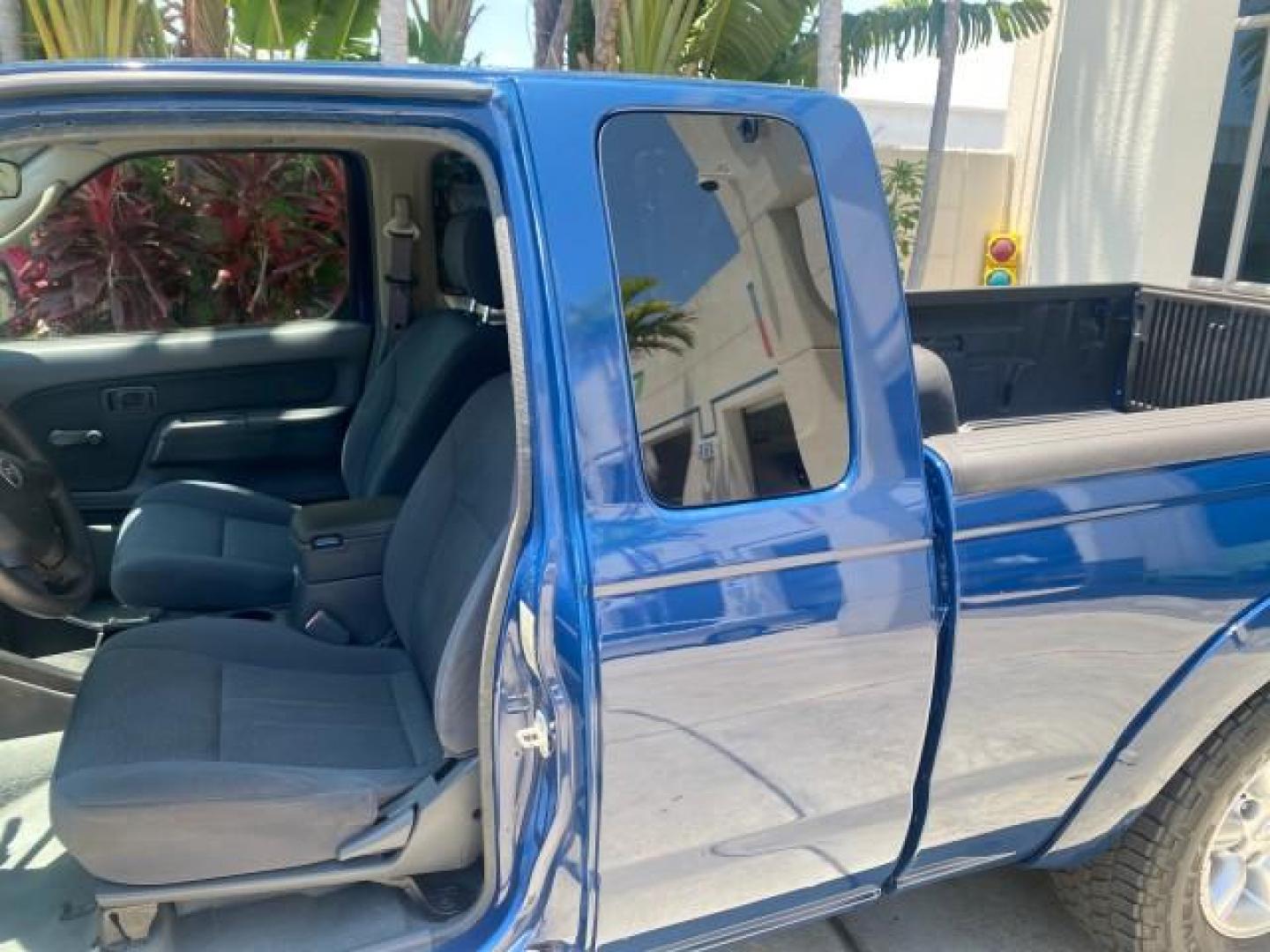 2002 Electric Blue Metallic /Gray Nissan Frontier 2WD XE FL LOW MILES 73,028 (1N6DD26S92C) with an 2.4L DOHC SMPI 16-Valve 4-Cyl Engine engine, Automatic transmission, located at 4701 North Dixie Hwy, Pompano Beach, FL, 33064, (954) 422-2889, 26.240938, -80.123474 - OUR WEBPAGE FLORIDACARS1.COM HAS OVER 100 PHOTOS AND FREE CARFAX LINK 2002 NISSAN FRONTIER XE VIN: 1N6DD26S92C366273 1 N 6 D D 2 6 S 9 2 C 3 6 6 2 7 3 CLUB CAB PICKUP 2.4L I4 F DOHC 16V GASOLINE REAR WHEEL DRIVE Top Features Alloy Wheels Cloth Seats Bed Liner Basic Features ABS Brakes Air Conditioni - Photo#54