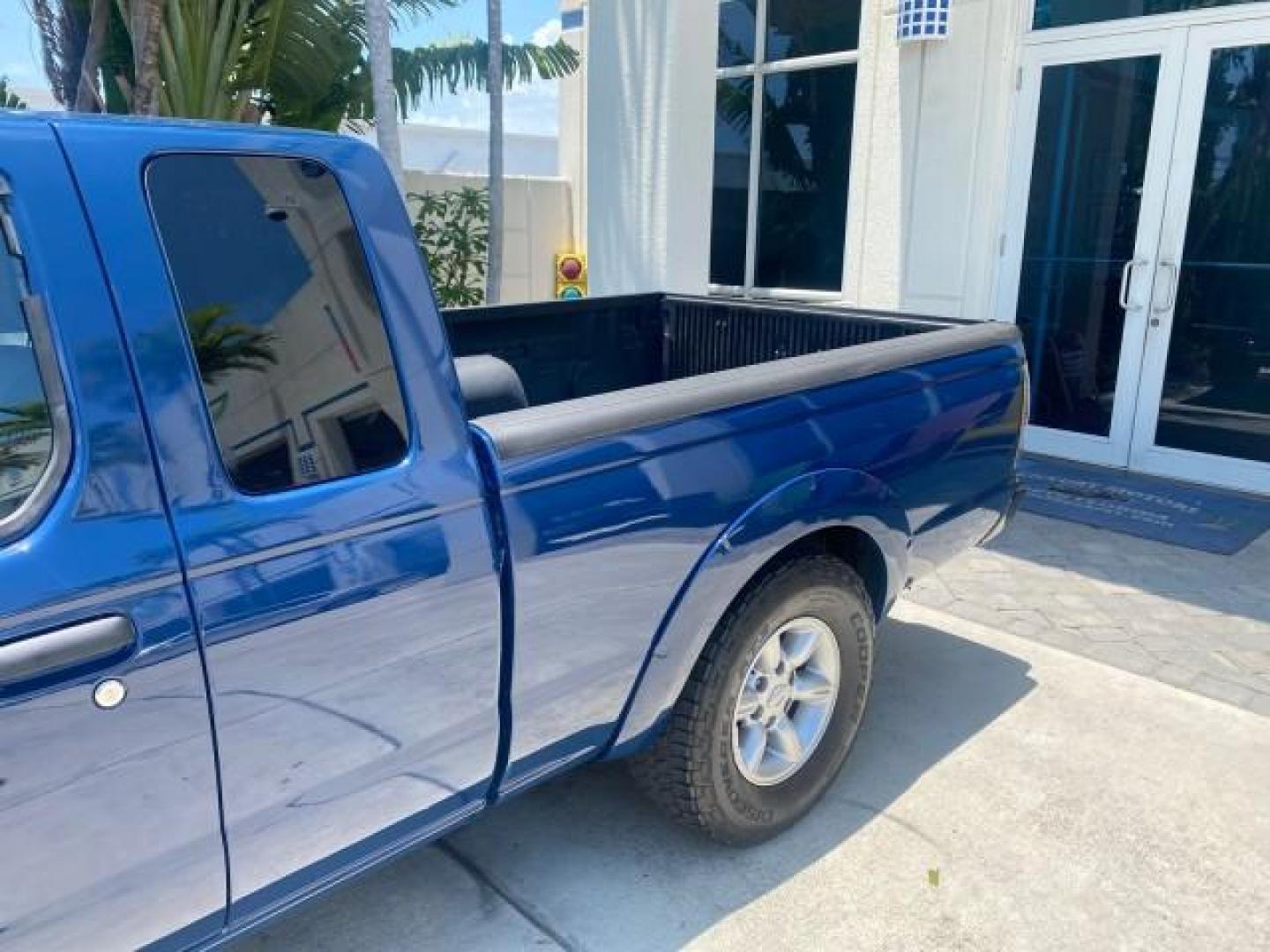 2002 Electric Blue Metallic /Gray Nissan Frontier 2WD XE FL LOW MILES 73,028 (1N6DD26S92C) with an 2.4L DOHC SMPI 16-Valve 4-Cyl Engine engine, Automatic transmission, located at 4701 North Dixie Hwy, Pompano Beach, FL, 33064, (954) 422-2889, 26.240938, -80.123474 - OUR WEBPAGE FLORIDACARS1.COM HAS OVER 100 PHOTOS AND FREE CARFAX LINK 2002 NISSAN FRONTIER XE VIN: 1N6DD26S92C366273 1 N 6 D D 2 6 S 9 2 C 3 6 6 2 7 3 CLUB CAB PICKUP 2.4L I4 F DOHC 16V GASOLINE REAR WHEEL DRIVE Top Features Alloy Wheels Cloth Seats Bed Liner Basic Features ABS Brakes Air Conditioni - Photo#58