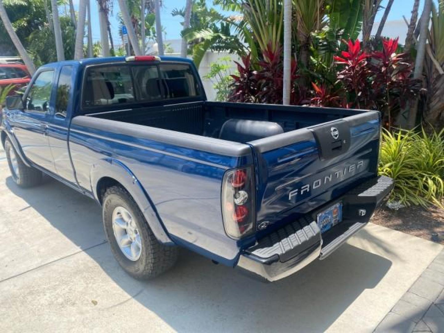2002 Electric Blue Metallic /Gray Nissan Frontier 2WD XE FL LOW MILES 73,028 (1N6DD26S92C) with an 2.4L DOHC SMPI 16-Valve 4-Cyl Engine engine, Automatic transmission, located at 4701 North Dixie Hwy, Pompano Beach, FL, 33064, (954) 422-2889, 26.240938, -80.123474 - OUR WEBPAGE FLORIDACARS1.COM HAS OVER 100 PHOTOS AND FREE CARFAX LINK 2002 NISSAN FRONTIER XE VIN: 1N6DD26S92C366273 1 N 6 D D 2 6 S 9 2 C 3 6 6 2 7 3 CLUB CAB PICKUP 2.4L I4 F DOHC 16V GASOLINE REAR WHEEL DRIVE Top Features Alloy Wheels Cloth Seats Bed Liner Basic Features ABS Brakes Air Conditioni - Photo#64