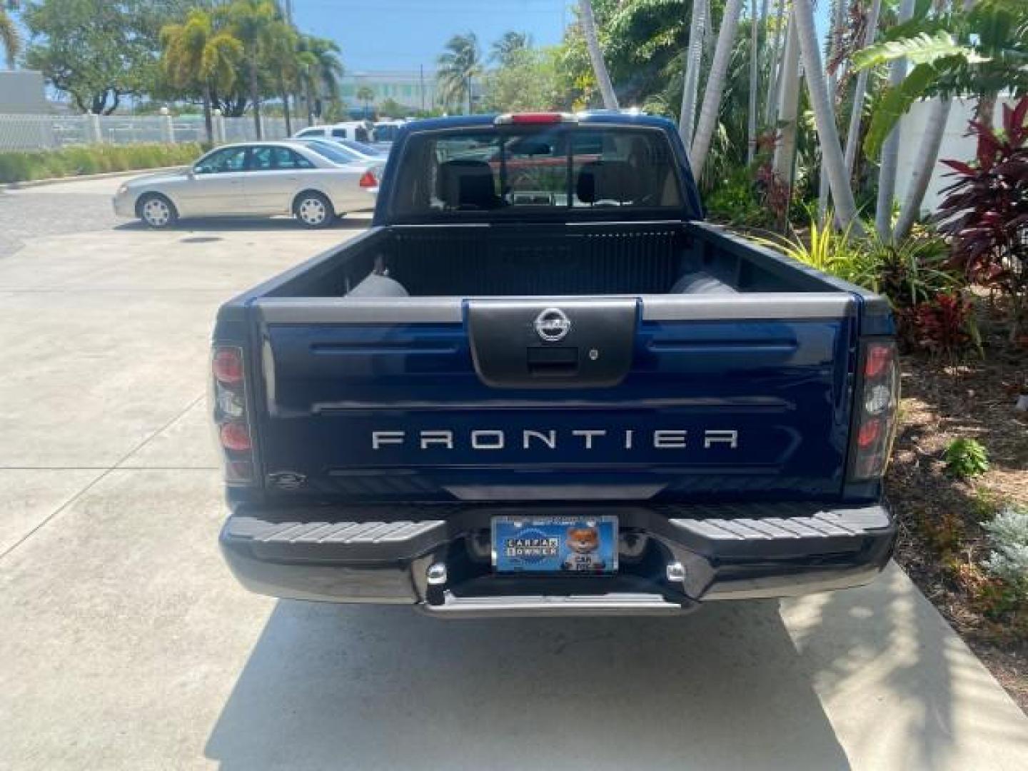 2002 Electric Blue Metallic /Gray Nissan Frontier 2WD XE FL LOW MILES 73,028 (1N6DD26S92C) with an 2.4L DOHC SMPI 16-Valve 4-Cyl Engine engine, Automatic transmission, located at 4701 North Dixie Hwy, Pompano Beach, FL, 33064, (954) 422-2889, 26.240938, -80.123474 - OUR WEBPAGE FLORIDACARS1.COM HAS OVER 100 PHOTOS AND FREE CARFAX LINK 2002 NISSAN FRONTIER XE VIN: 1N6DD26S92C366273 1 N 6 D D 2 6 S 9 2 C 3 6 6 2 7 3 CLUB CAB PICKUP 2.4L I4 F DOHC 16V GASOLINE REAR WHEEL DRIVE Top Features Alloy Wheels Cloth Seats Bed Liner Basic Features ABS Brakes Air Conditioni - Photo#70