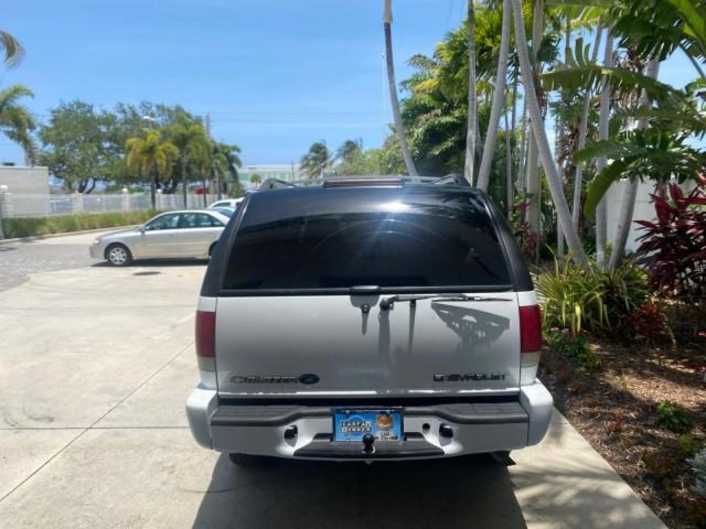 2003 Summit White /Medium Gray Chevrolet Blazer LS 4WD LOW MILES 71,072 (1GNDT13X33K) with an 4.3L Vortec 4300 V6 MFI Engine engine, Automatic transmission, located at 4701 North Dixie Hwy, Pompano Beach, FL, 33064, (954) 422-2889, 26.240938, -80.123474 - OUR WEBPAGE FLORIDACARS1.COM HAS OVER 100 PHOTOS AND FREE CARFAX LINK 2003 CHEVROLET BLAZER LS VIN: 1GNDT13X33K114534 1 G N D T 1 3 X 3 3 K 1 1 4 5 3 4 4 DOOR WAGON/SPORT UTILITY 4.3L V6 F OHV 12V GASOLINE REAR WHEEL DRIVE W/ 4X4 Top Features 4WD/AWD Alloy Wheels Cloth Seats Basic Features ABS Brake - Photo#6