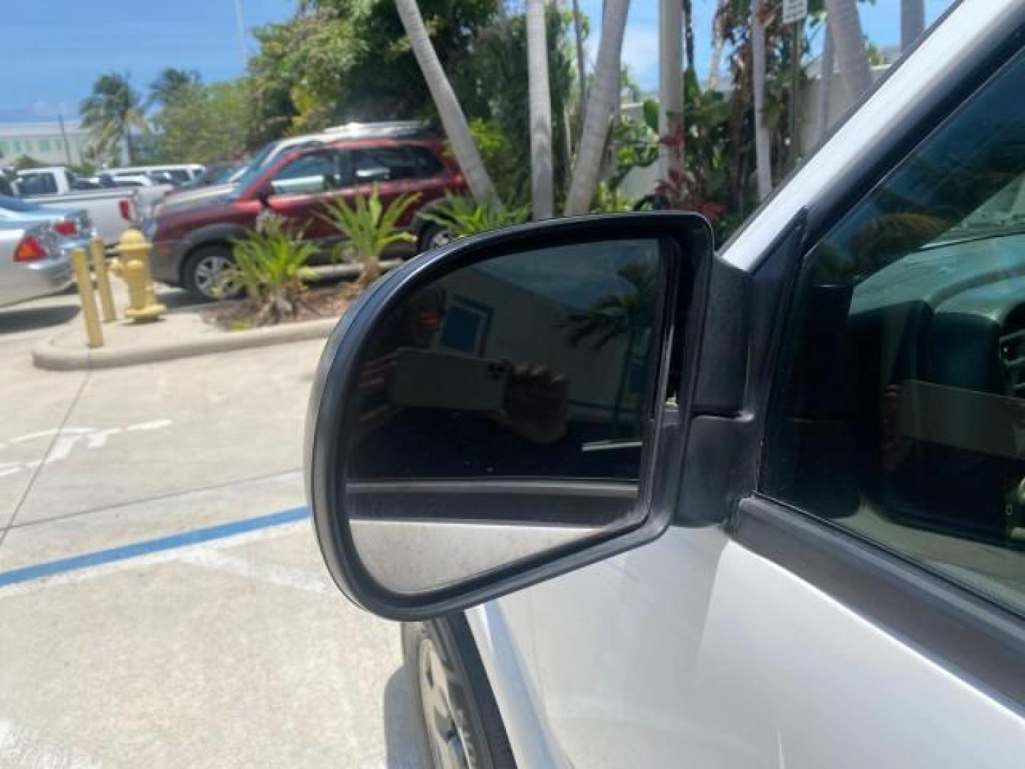 2003 Summit White /Medium Gray Chevrolet Blazer LS 4WD LOW MILES 71,072 (1GNDT13X33K) with an 4.3L Vortec 4300 V6 MFI Engine engine, Automatic transmission, located at 4701 North Dixie Hwy, Pompano Beach, FL, 33064, (954) 422-2889, 26.240938, -80.123474 - OUR WEBPAGE FLORIDACARS1.COM HAS OVER 100 PHOTOS AND FREE CARFAX LINK 2003 CHEVROLET BLAZER LS VIN: 1GNDT13X33K114534 1 G N D T 1 3 X 3 3 K 1 1 4 5 3 4 4 DOOR WAGON/SPORT UTILITY 4.3L V6 F OHV 12V GASOLINE REAR WHEEL DRIVE W/ 4X4 Top Features 4WD/AWD Alloy Wheels Cloth Seats Basic Features ABS Brake - Photo#31