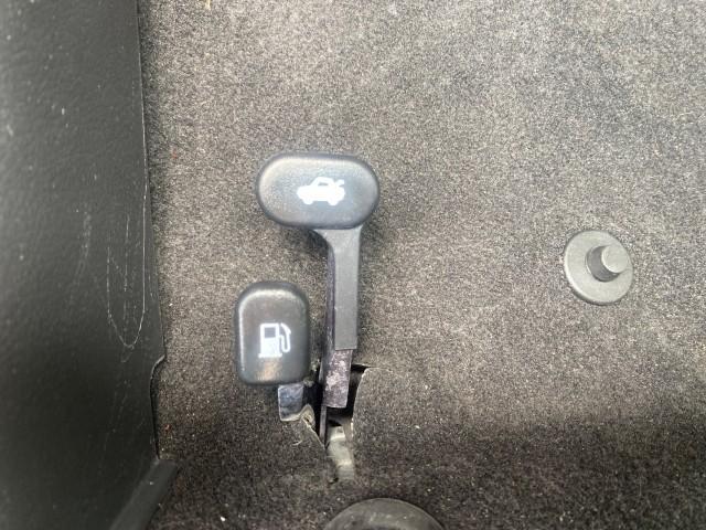 2011 Medium Gray /Charcoal Chevrolet Aveo LS LOW MILES 18,766 (KL1TD5DE5BB) with an Ecotec 1.6L DOHC 16-Valve 4-Cyl MFI Engine engine, Automatic transmission, located at 4701 North Dixie Hwy, Pompano Beach, FL, 33064, (954) 422-2889, 26.240938, -80.123474 - OUR WEBPAGE FLORIDACARS1.COM HAS OVER 100 PHOTOS AND FREE CARFAX LINK 2011 CHEVROLET AVEO LT VIN: KL1TD5DE5BB141987 K L 1 T D 5 D E 5 B B 1 4 1 9 8 7 SEDAN 4 DR 1.6L I4 F DOHC 16V GASOLINE 35 MPG FRONT WHEEL DRIVE Top Features Cloth Seats Basic Features AM/FM Stereo Automatic Transmission Cruise Con - Photo#45