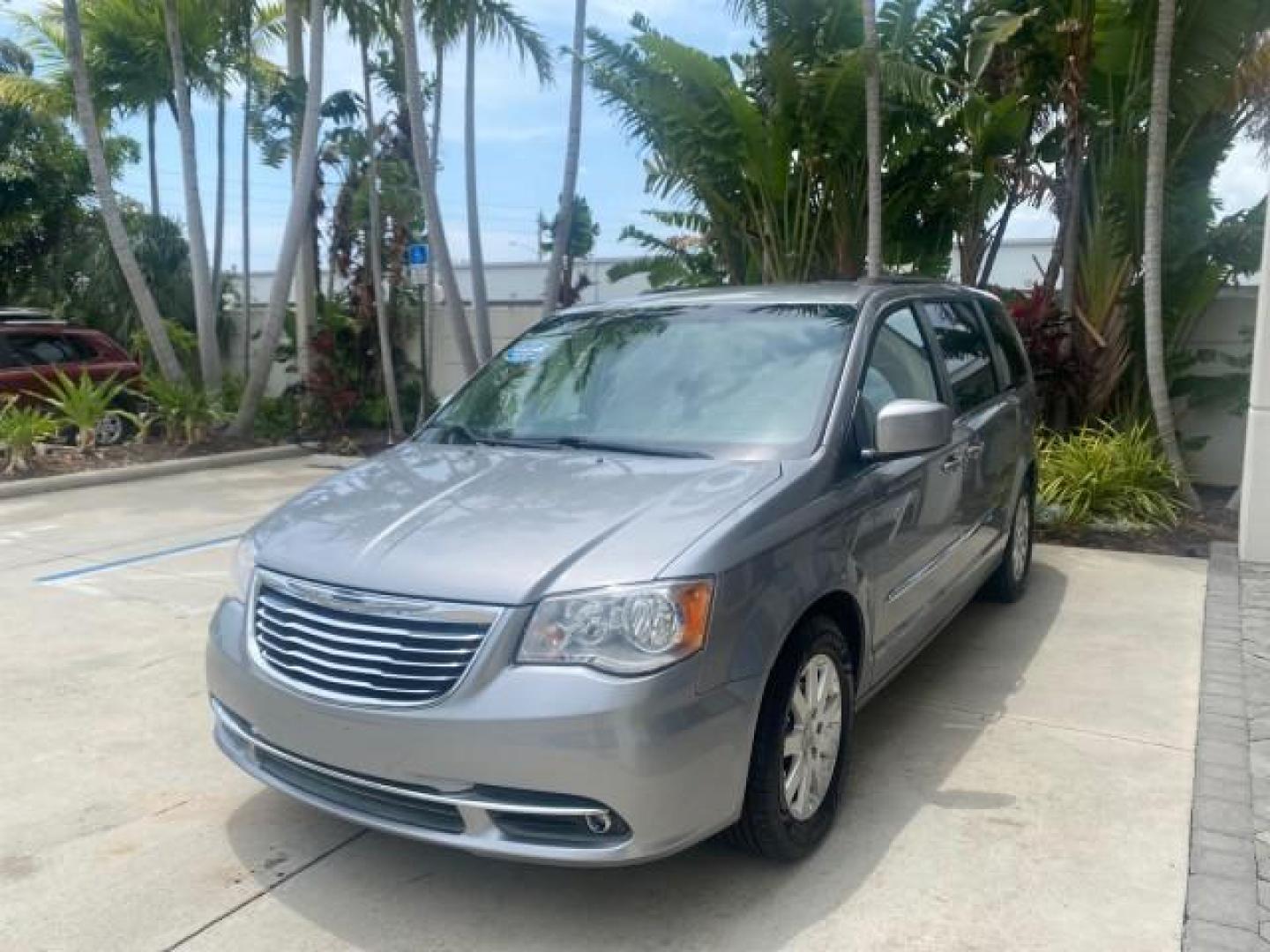 2014 Billet Silver Metallic Clearcoat /Black/Light Graystone Chrysler Town and Country Touring LOW MILES ONLY 46.298 (2C4RC1BG3ER) with an 3.6L V6 Cylinder Engine engine, Automatic transmission, located at 4701 North Dixie Hwy, Pompano Beach, FL, 33064, (954) 422-2889, 26.240938, -80.123474 - OUR WEBPAGE FLORIDACARS1.COM HAS OVER 100 PHOTOS AND FREE CARFAX LINK 2014 CHRYSLER TOWN AND COUNTRY TOURING VIN: 2C4RC1BG3ER206943 2 C 4 R C 1 B G 3 E R 2 0 6 9 4 3 VAN 3.6L V6 F DOHC 24V GASOLINE FRONT WHEEL DRIVE Top Features Alloy Wheels Rear Air Conditioning Bluetooth Technology Rear Entertainm - Photo#3