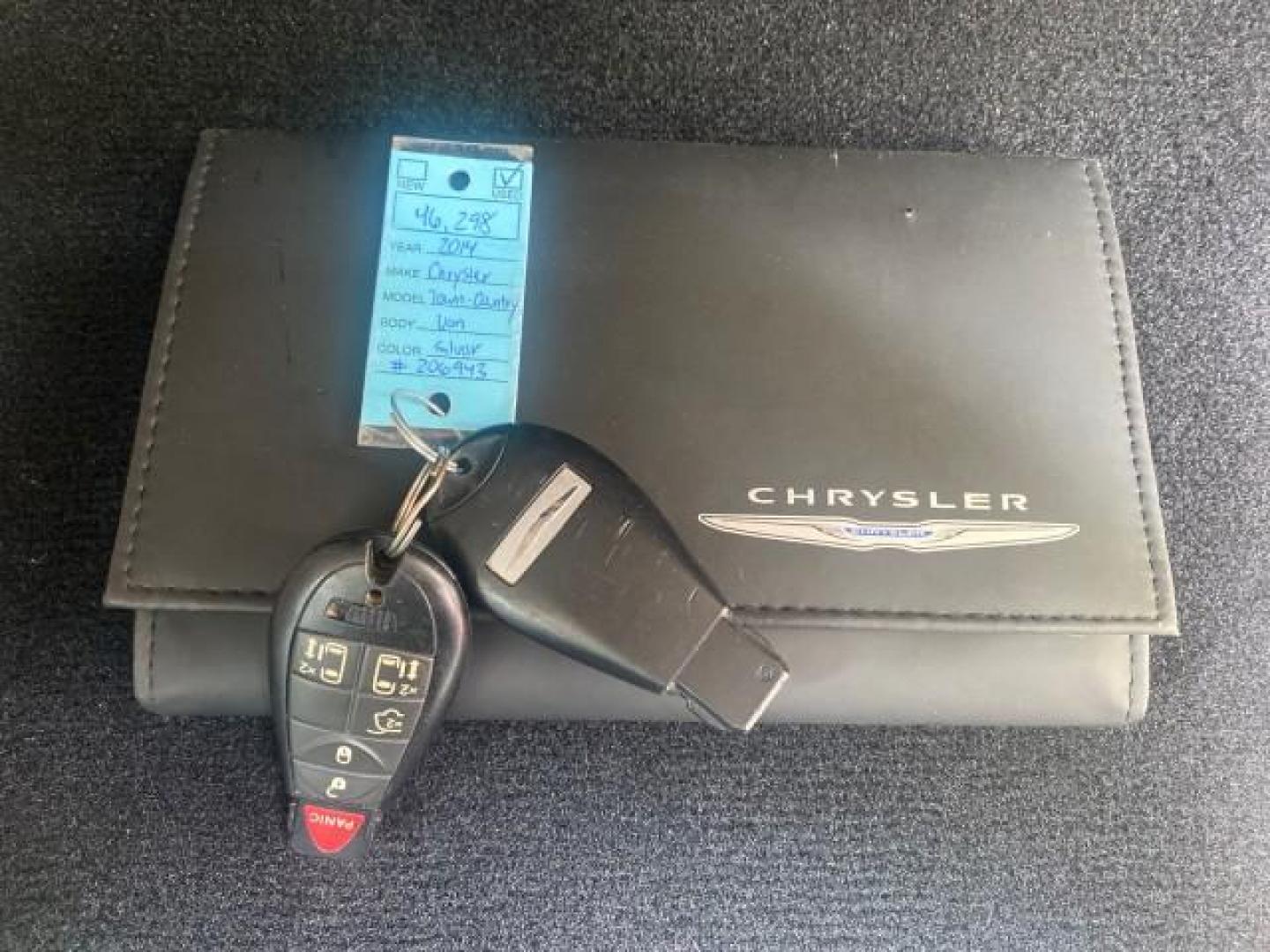 2014 Billet Silver Metallic Clearcoat /Black/Light Graystone Chrysler Town and Country Touring LOW MILES ONLY 46.298 (2C4RC1BG3ER) with an 3.6L V6 Cylinder Engine engine, Automatic transmission, located at 4701 North Dixie Hwy, Pompano Beach, FL, 33064, (954) 422-2889, 26.240938, -80.123474 - OUR WEBPAGE FLORIDACARS1.COM HAS OVER 100 PHOTOS AND FREE CARFAX LINK 2014 CHRYSLER TOWN AND COUNTRY TOURING VIN: 2C4RC1BG3ER206943 2 C 4 R C 1 B G 3 E R 2 0 6 9 4 3 VAN 3.6L V6 F DOHC 24V GASOLINE FRONT WHEEL DRIVE Top Features Alloy Wheels Rear Air Conditioning Bluetooth Technology Rear Entertainm - Photo#23