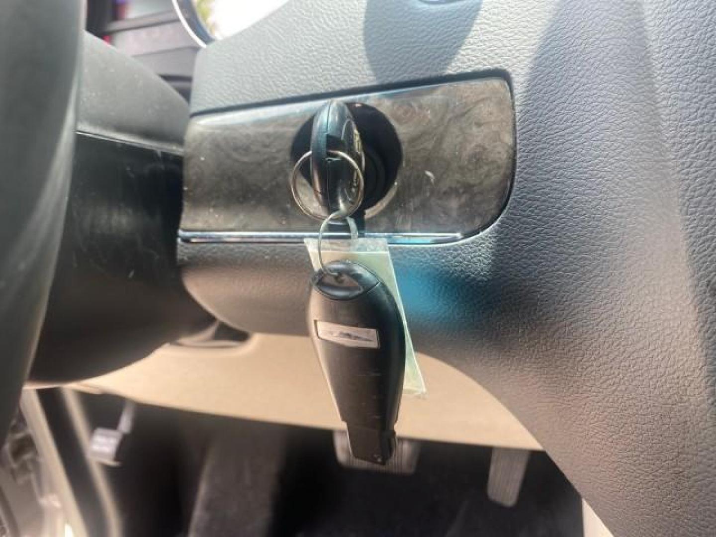 2014 Billet Silver Metallic Clearcoat /Black/Light Graystone Chrysler Town and Country Touring LOW MILES ONLY 46.298 (2C4RC1BG3ER) with an 3.6L V6 Cylinder Engine engine, Automatic transmission, located at 4701 North Dixie Hwy, Pompano Beach, FL, 33064, (954) 422-2889, 26.240938, -80.123474 - OUR WEBPAGE FLORIDACARS1.COM HAS OVER 100 PHOTOS AND FREE CARFAX LINK 2014 CHRYSLER TOWN AND COUNTRY TOURING VIN: 2C4RC1BG3ER206943 2 C 4 R C 1 B G 3 E R 2 0 6 9 4 3 VAN 3.6L V6 F DOHC 24V GASOLINE FRONT WHEEL DRIVE Top Features Alloy Wheels Rear Air Conditioning Bluetooth Technology Rear Entertainm - Photo#44