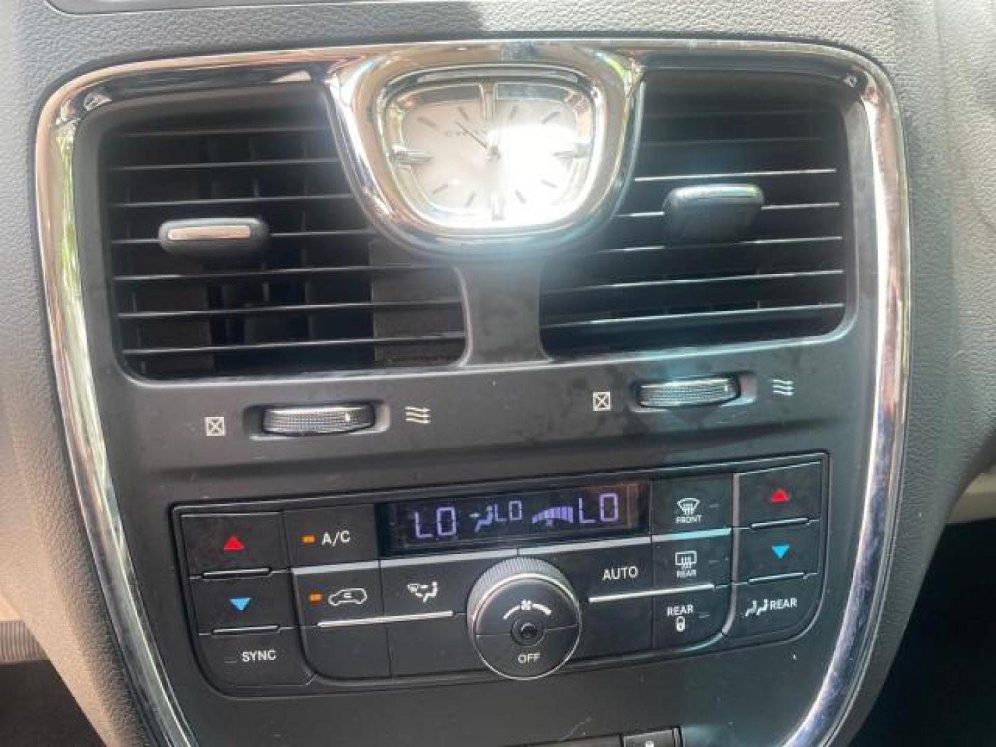 2014 Billet Silver Metallic Clearcoat /Black/Light Graystone Chrysler Town and Country Touring LOW MILES ONLY 46.298 (2C4RC1BG3ER) with an 3.6L V6 Cylinder Engine engine, Automatic transmission, located at 4701 North Dixie Hwy, Pompano Beach, FL, 33064, (954) 422-2889, 26.240938, -80.123474 - OUR WEBPAGE FLORIDACARS1.COM HAS OVER 100 PHOTOS AND FREE CARFAX LINK 2014 CHRYSLER TOWN AND COUNTRY TOURING VIN: 2C4RC1BG3ER206943 2 C 4 R C 1 B G 3 E R 2 0 6 9 4 3 VAN 3.6L V6 F DOHC 24V GASOLINE FRONT WHEEL DRIVE Top Features Alloy Wheels Rear Air Conditioning Bluetooth Technology Rear Entertainm - Photo#46