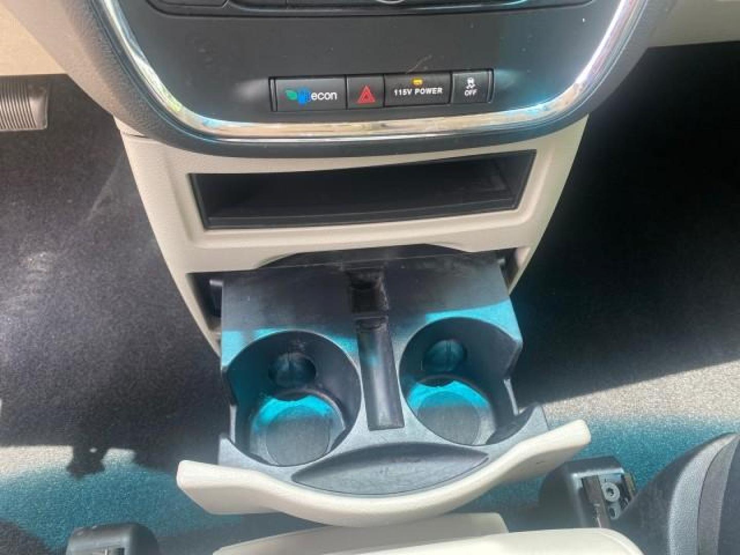 2014 Billet Silver Metallic Clearcoat /Black/Light Graystone Chrysler Town and Country Touring LOW MILES ONLY 46.298 (2C4RC1BG3ER) with an 3.6L V6 Cylinder Engine engine, Automatic transmission, located at 4701 North Dixie Hwy, Pompano Beach, FL, 33064, (954) 422-2889, 26.240938, -80.123474 - OUR WEBPAGE FLORIDACARS1.COM HAS OVER 100 PHOTOS AND FREE CARFAX LINK 2014 CHRYSLER TOWN AND COUNTRY TOURING VIN: 2C4RC1BG3ER206943 2 C 4 R C 1 B G 3 E R 2 0 6 9 4 3 VAN 3.6L V6 F DOHC 24V GASOLINE FRONT WHEEL DRIVE Top Features Alloy Wheels Rear Air Conditioning Bluetooth Technology Rear Entertainm - Photo#47