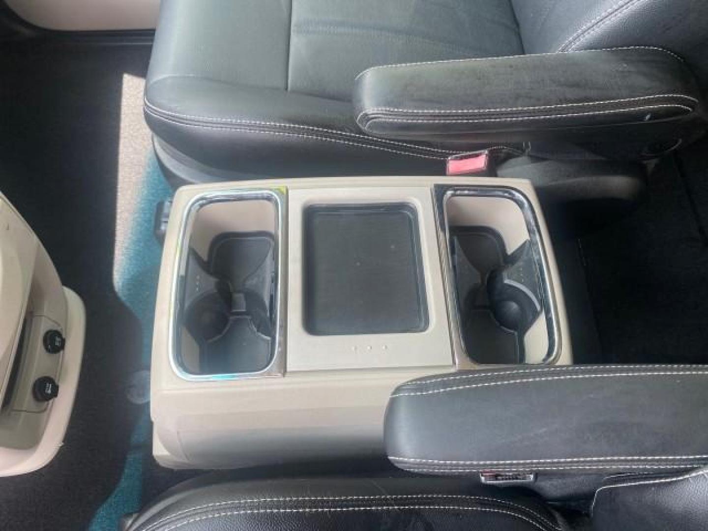 2014 Billet Silver Metallic Clearcoat /Black/Light Graystone Chrysler Town and Country Touring LOW MILES ONLY 46.298 (2C4RC1BG3ER) with an 3.6L V6 Cylinder Engine engine, Automatic transmission, located at 4701 North Dixie Hwy, Pompano Beach, FL, 33064, (954) 422-2889, 26.240938, -80.123474 - OUR WEBPAGE FLORIDACARS1.COM HAS OVER 100 PHOTOS AND FREE CARFAX LINK 2014 CHRYSLER TOWN AND COUNTRY TOURING VIN: 2C4RC1BG3ER206943 2 C 4 R C 1 B G 3 E R 2 0 6 9 4 3 VAN 3.6L V6 F DOHC 24V GASOLINE FRONT WHEEL DRIVE Top Features Alloy Wheels Rear Air Conditioning Bluetooth Technology Rear Entertainm - Photo#49