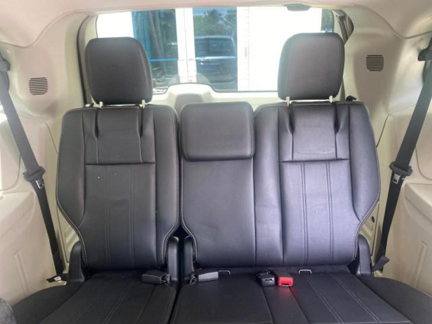 2014 Billet Silver Metallic Clearcoat /Black/Light Graystone Chrysler Town and Country Touring LOW MILES ONLY 46.298 (2C4RC1BG3ER) with an 3.6L V6 Cylinder Engine engine, Automatic transmission, located at 4701 North Dixie Hwy, Pompano Beach, FL, 33064, (954) 422-2889, 26.240938, -80.123474 - OUR WEBPAGE FLORIDACARS1.COM HAS OVER 100 PHOTOS AND FREE CARFAX LINK 2014 CHRYSLER TOWN AND COUNTRY TOURING VIN: 2C4RC1BG3ER206943 2 C 4 R C 1 B G 3 E R 2 0 6 9 4 3 VAN 3.6L V6 F DOHC 24V GASOLINE FRONT WHEEL DRIVE Top Features Alloy Wheels Rear Air Conditioning Bluetooth Technology Rear Entertainm - Photo#63