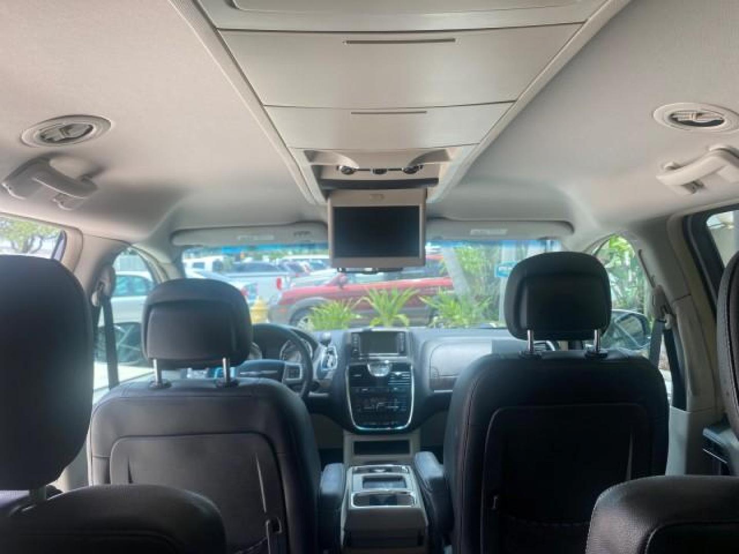 2014 Billet Silver Metallic Clearcoat /Black/Light Graystone Chrysler Town and Country Touring LOW MILES ONLY 46.298 (2C4RC1BG3ER) with an 3.6L V6 Cylinder Engine engine, Automatic transmission, located at 4701 North Dixie Hwy, Pompano Beach, FL, 33064, (954) 422-2889, 26.240938, -80.123474 - OUR WEBPAGE FLORIDACARS1.COM HAS OVER 100 PHOTOS AND FREE CARFAX LINK 2014 CHRYSLER TOWN AND COUNTRY TOURING VIN: 2C4RC1BG3ER206943 2 C 4 R C 1 B G 3 E R 2 0 6 9 4 3 VAN 3.6L V6 F DOHC 24V GASOLINE FRONT WHEEL DRIVE Top Features Alloy Wheels Rear Air Conditioning Bluetooth Technology Rear Entertainm - Photo#64