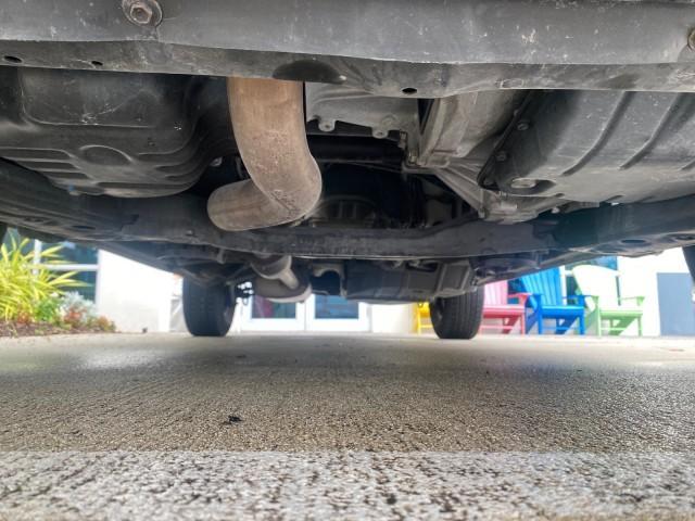 2006 Super White /Ash Toyota Highlander 1 OWNER FL LOW MILES 49,290 (JTEGD21AX60) with an 2.4L DOHC SFI 16-Valve VVT-i 4-Cyl Engine engine, Automatic transmission, located at 4701 North Dixie Hwy, Pompano Beach, FL, 33064, (954) 422-2889, 26.240938, -80.123474 - OUR WEBPAGE FLORIDACARS1.COM HAS OVER 100 PHOTOS AND FREE CARFAX LINK 2006 TOYOTA HIGHLANDER VIN: JTEGD21AX60152670 J T E G D 2 1 A X 6 0 1 5 2 6 7 0 4 DOOR WAGON/SPORT UTILITY 2.4L I4 F DOHC 16V 28 MPG GASOLINE FRONT WHEEL DRIVE Top Features Cloth Seats Basic Features ABS Brakes CD Audio Power Lock - Photo#21