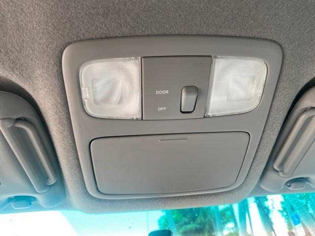 2006 Super White /Ash Toyota Highlander 1 OWNER FL LOW MILES 49,290 (JTEGD21AX60) with an 2.4L DOHC SFI 16-Valve VVT-i 4-Cyl Engine engine, Automatic transmission, located at 4701 North Dixie Hwy, Pompano Beach, FL, 33064, (954) 422-2889, 26.240938, -80.123474 - OUR WEBPAGE FLORIDACARS1.COM HAS OVER 100 PHOTOS AND FREE CARFAX LINK 2006 TOYOTA HIGHLANDER VIN: JTEGD21AX60152670 J T E G D 2 1 A X 6 0 1 5 2 6 7 0 4 DOOR WAGON/SPORT UTILITY 2.4L I4 F DOHC 16V 28 MPG GASOLINE FRONT WHEEL DRIVE Top Features Cloth Seats Basic Features ABS Brakes CD Audio Power Lock - Photo#57