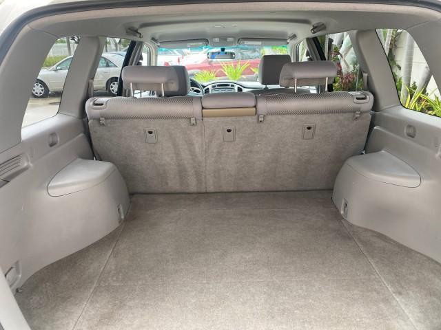 2006 Super White /Ash Toyota Highlander 1 OWNER FL LOW MILES 49,290 (JTEGD21AX60) with an 2.4L DOHC SFI 16-Valve VVT-i 4-Cyl Engine engine, Automatic transmission, located at 4701 North Dixie Hwy, Pompano Beach, FL, 33064, (954) 422-2889, 26.240938, -80.123474 - OUR WEBPAGE FLORIDACARS1.COM HAS OVER 100 PHOTOS AND FREE CARFAX LINK 2006 TOYOTA HIGHLANDER VIN: JTEGD21AX60152670 J T E G D 2 1 A X 6 0 1 5 2 6 7 0 4 DOOR WAGON/SPORT UTILITY 2.4L I4 F DOHC 16V 28 MPG GASOLINE FRONT WHEEL DRIVE Top Features Cloth Seats Basic Features ABS Brakes CD Audio Power Lock - Photo#81