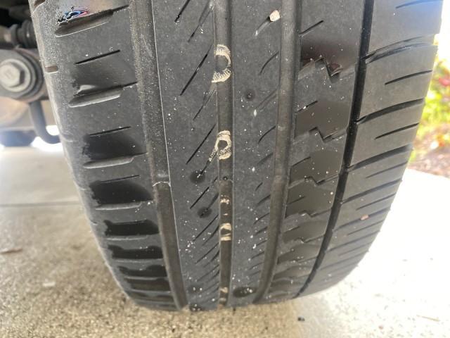 2006 Super White /Ash Toyota Highlander 1 OWNER FL LOW MILES 49,290 (JTEGD21AX60) with an 2.4L DOHC SFI 16-Valve VVT-i 4-Cyl Engine engine, Automatic transmission, located at 4701 North Dixie Hwy, Pompano Beach, FL, 33064, (954) 422-2889, 26.240938, -80.123474 - OUR WEBPAGE FLORIDACARS1.COM HAS OVER 100 PHOTOS AND FREE CARFAX LINK 2006 TOYOTA HIGHLANDER VIN: JTEGD21AX60152670 J T E G D 2 1 A X 6 0 1 5 2 6 7 0 4 DOOR WAGON/SPORT UTILITY 2.4L I4 F DOHC 16V 28 MPG GASOLINE FRONT WHEEL DRIVE Top Features Cloth Seats Basic Features ABS Brakes CD Audio Power Lock - Photo#85