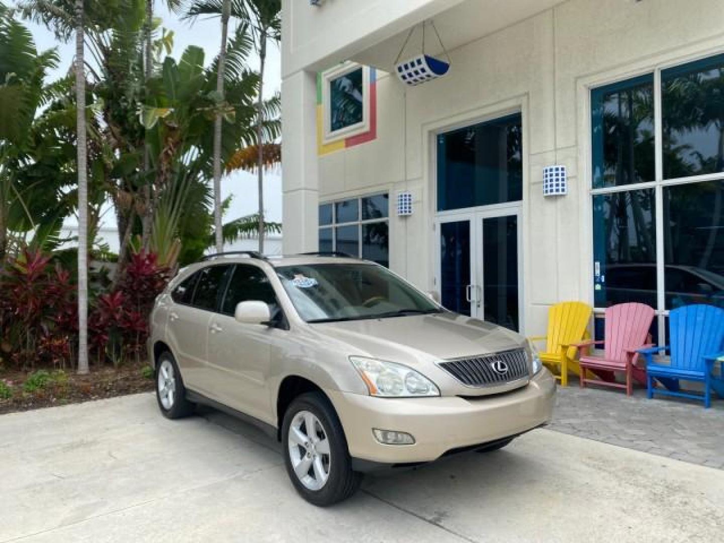 2007 Savannah Metallic /Ivory Lexus RX 350 1 OWNER FLORIDA LOW MILES 83,334 (2T2GK31U47C) with an 3.5L DOHC SMPI 24-Valve V6 Engine engine, Automatic transmission, located at 4701 North Dixie Hwy, Pompano Beach, FL, 33064, (954) 422-2889, 26.240938, -80.123474 - OUR WEBPAGE FLORIDACARS1.COM HAS OVER 100 PHOTOS AND FREE CARFAX LINK 2007 LEXUS RX 350 $ 44,790 NEW VIN: 2T2GK31U47C004222 2 T 2 G K 3 1 U 4 7 C 0 0 4 2 2 2 4 DOOR WAGON/SPORT UTILITY 3.5L V6 F DOHC 24V GASOLINE FRONT WHEEL DRIVE Top Features Alloy Wheels Leather Seats Memory Seat(s) Power Hatch/De - Photo#1