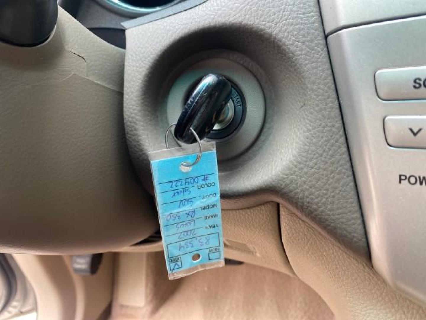 2007 Savannah Metallic /Ivory Lexus RX 350 1 OWNER FLORIDA LOW MILES 83,334 (2T2GK31U47C) with an 3.5L DOHC SMPI 24-Valve V6 Engine engine, Automatic transmission, located at 4701 North Dixie Hwy, Pompano Beach, FL, 33064, (954) 422-2889, 26.240938, -80.123474 - OUR WEBPAGE FLORIDACARS1.COM HAS OVER 100 PHOTOS AND FREE CARFAX LINK 2007 LEXUS RX 350 $ 44,790 NEW VIN: 2T2GK31U47C004222 2 T 2 G K 3 1 U 4 7 C 0 0 4 2 2 2 4 DOOR WAGON/SPORT UTILITY 3.5L V6 F DOHC 24V GASOLINE FRONT WHEEL DRIVE Top Features Alloy Wheels Leather Seats Memory Seat(s) Power Hatch/De - Photo#44