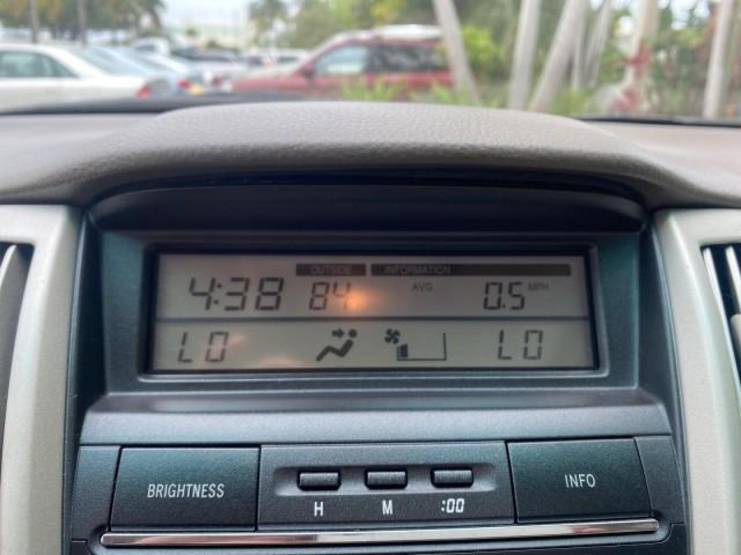 2007 Savannah Metallic /Ivory Lexus RX 350 1 OWNER FLORIDA LOW MILES 83,334 (2T2GK31U47C) with an 3.5L DOHC SMPI 24-Valve V6 Engine engine, Automatic transmission, located at 4701 North Dixie Hwy, Pompano Beach, FL, 33064, (954) 422-2889, 26.240938, -80.123474 - OUR WEBPAGE FLORIDACARS1.COM HAS OVER 100 PHOTOS AND FREE CARFAX LINK 2007 LEXUS RX 350 $ 44,790 NEW VIN: 2T2GK31U47C004222 2 T 2 G K 3 1 U 4 7 C 0 0 4 2 2 2 4 DOOR WAGON/SPORT UTILITY 3.5L V6 F DOHC 24V GASOLINE FRONT WHEEL DRIVE Top Features Alloy Wheels Leather Seats Memory Seat(s) Power Hatch/De - Photo#45