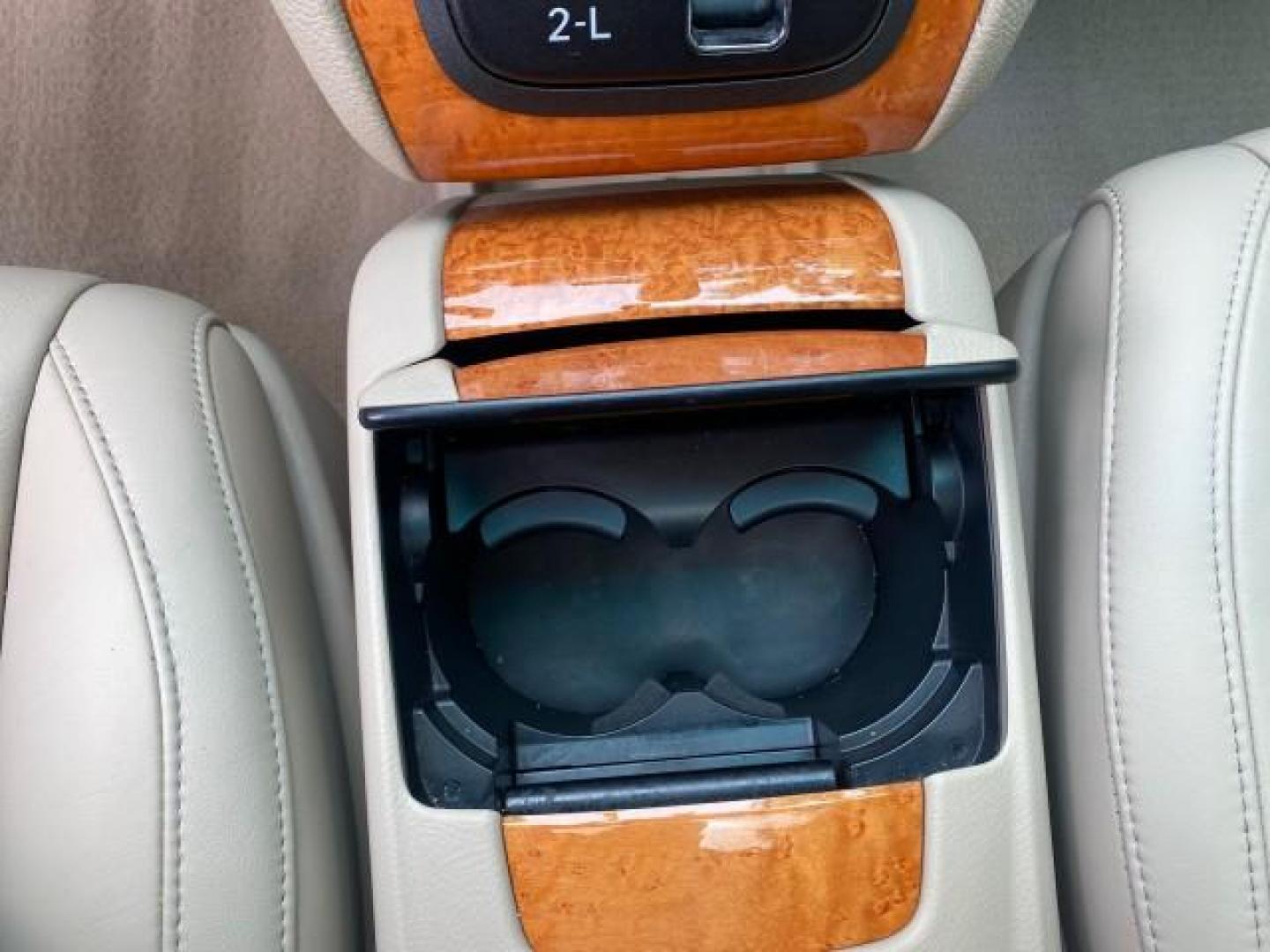 2007 Savannah Metallic /Ivory Lexus RX 350 1 OWNER FLORIDA LOW MILES 83,334 (2T2GK31U47C) with an 3.5L DOHC SMPI 24-Valve V6 Engine engine, Automatic transmission, located at 4701 North Dixie Hwy, Pompano Beach, FL, 33064, (954) 422-2889, 26.240938, -80.123474 - OUR WEBPAGE FLORIDACARS1.COM HAS OVER 100 PHOTOS AND FREE CARFAX LINK 2007 LEXUS RX 350 $ 44,790 NEW VIN: 2T2GK31U47C004222 2 T 2 G K 3 1 U 4 7 C 0 0 4 2 2 2 4 DOOR WAGON/SPORT UTILITY 3.5L V6 F DOHC 24V GASOLINE FRONT WHEEL DRIVE Top Features Alloy Wheels Leather Seats Memory Seat(s) Power Hatch/De - Photo#49