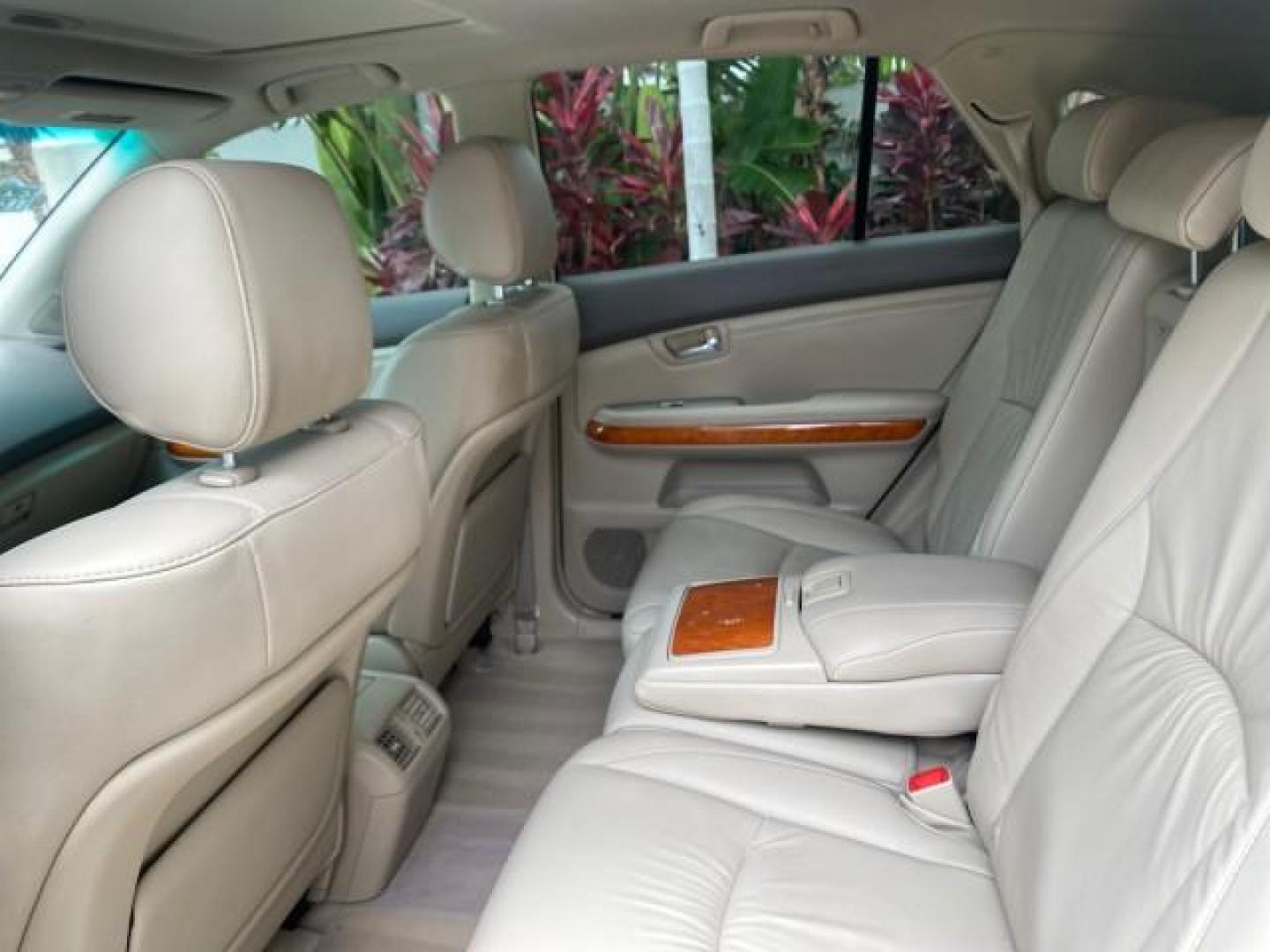 2007 Savannah Metallic /Ivory Lexus RX 350 1 OWNER FLORIDA LOW MILES 83,334 (2T2GK31U47C) with an 3.5L DOHC SMPI 24-Valve V6 Engine engine, Automatic transmission, located at 4701 North Dixie Hwy, Pompano Beach, FL, 33064, (954) 422-2889, 26.240938, -80.123474 - OUR WEBPAGE FLORIDACARS1.COM HAS OVER 100 PHOTOS AND FREE CARFAX LINK 2007 LEXUS RX 350 $ 44,790 NEW VIN: 2T2GK31U47C004222 2 T 2 G K 3 1 U 4 7 C 0 0 4 2 2 2 4 DOOR WAGON/SPORT UTILITY 3.5L V6 F DOHC 24V GASOLINE FRONT WHEEL DRIVE Top Features Alloy Wheels Leather Seats Memory Seat(s) Power Hatch/De - Photo#63