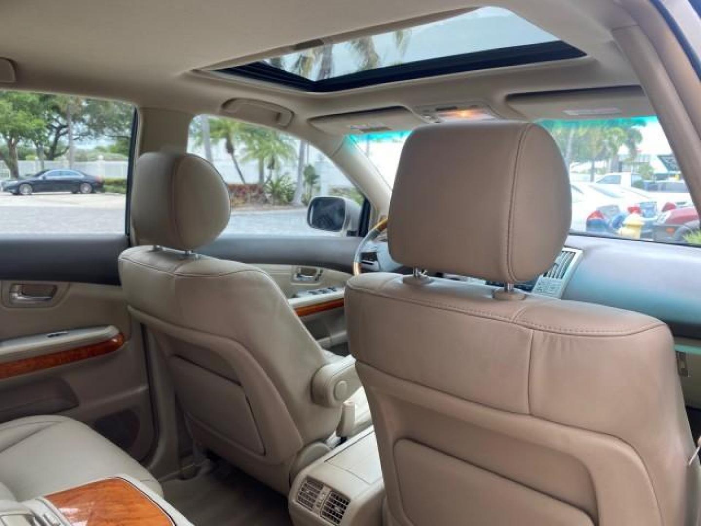 2007 Savannah Metallic /Ivory Lexus RX 350 1 OWNER FLORIDA LOW MILES 83,334 (2T2GK31U47C) with an 3.5L DOHC SMPI 24-Valve V6 Engine engine, Automatic transmission, located at 4701 North Dixie Hwy, Pompano Beach, FL, 33064, (954) 422-2889, 26.240938, -80.123474 - OUR WEBPAGE FLORIDACARS1.COM HAS OVER 100 PHOTOS AND FREE CARFAX LINK 2007 LEXUS RX 350 $ 44,790 NEW VIN: 2T2GK31U47C004222 2 T 2 G K 3 1 U 4 7 C 0 0 4 2 2 2 4 DOOR WAGON/SPORT UTILITY 3.5L V6 F DOHC 24V GASOLINE FRONT WHEEL DRIVE Top Features Alloy Wheels Leather Seats Memory Seat(s) Power Hatch/De - Photo#92