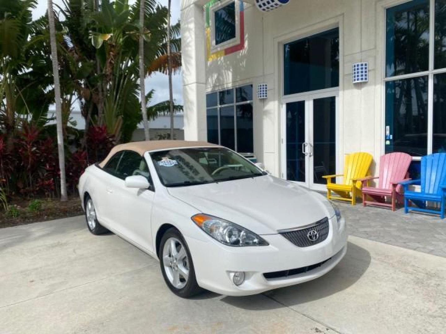 2006 Arctic Frost Pearl /Ivory Toyota Camry Solara SLE V6 1 OWNER LOW MILES 49,530 (4T1FA38P76U) with an 3.3L DOHC SMPI 24-Valve V6 Engine engine, Automatic transmission, located at 4701 North Dixie Hwy, Pompano Beach, FL, 33064, (954) 422-2889, 26.240938, -80.123474 - OUR WEBPAGE FLORIDACARS1.COM HAS OVER 100 PHOTOS AND FREE CARFAX LINK 2006 TOYOTA CAMRY SOLARA SE V6 VIN: 4T1FA38P76U095373 4 T 1 F A 3 8 P 7 6 U 0 9 5 3 7 3 CONVERTIBLE 3.3L V6 F DOHC 24V 29 MPG GASOLINE FRONT WHEEL DRIVE Top Features Alloy Wheels Leather Seats Front Seat Heaters Satellite Radio Re - Photo#1