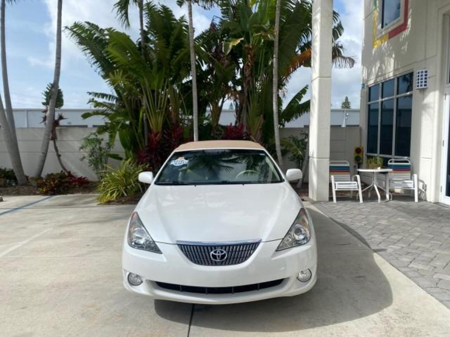 2006 Arctic Frost Pearl /Ivory Toyota Camry Solara SLE V6 1 OWNER LOW MILES 49,530 (4T1FA38P76U) with an 3.3L DOHC SMPI 24-Valve V6 Engine engine, Automatic transmission, located at 4701 North Dixie Hwy, Pompano Beach, FL, 33064, (954) 422-2889, 26.240938, -80.123474 - OUR WEBPAGE FLORIDACARS1.COM HAS OVER 100 PHOTOS AND FREE CARFAX LINK 2006 TOYOTA CAMRY SOLARA SE V6 VIN: 4T1FA38P76U095373 4 T 1 F A 3 8 P 7 6 U 0 9 5 3 7 3 CONVERTIBLE 3.3L V6 F DOHC 24V 29 MPG GASOLINE FRONT WHEEL DRIVE Top Features Alloy Wheels Leather Seats Front Seat Heaters Satellite Radio Re - Photo#2