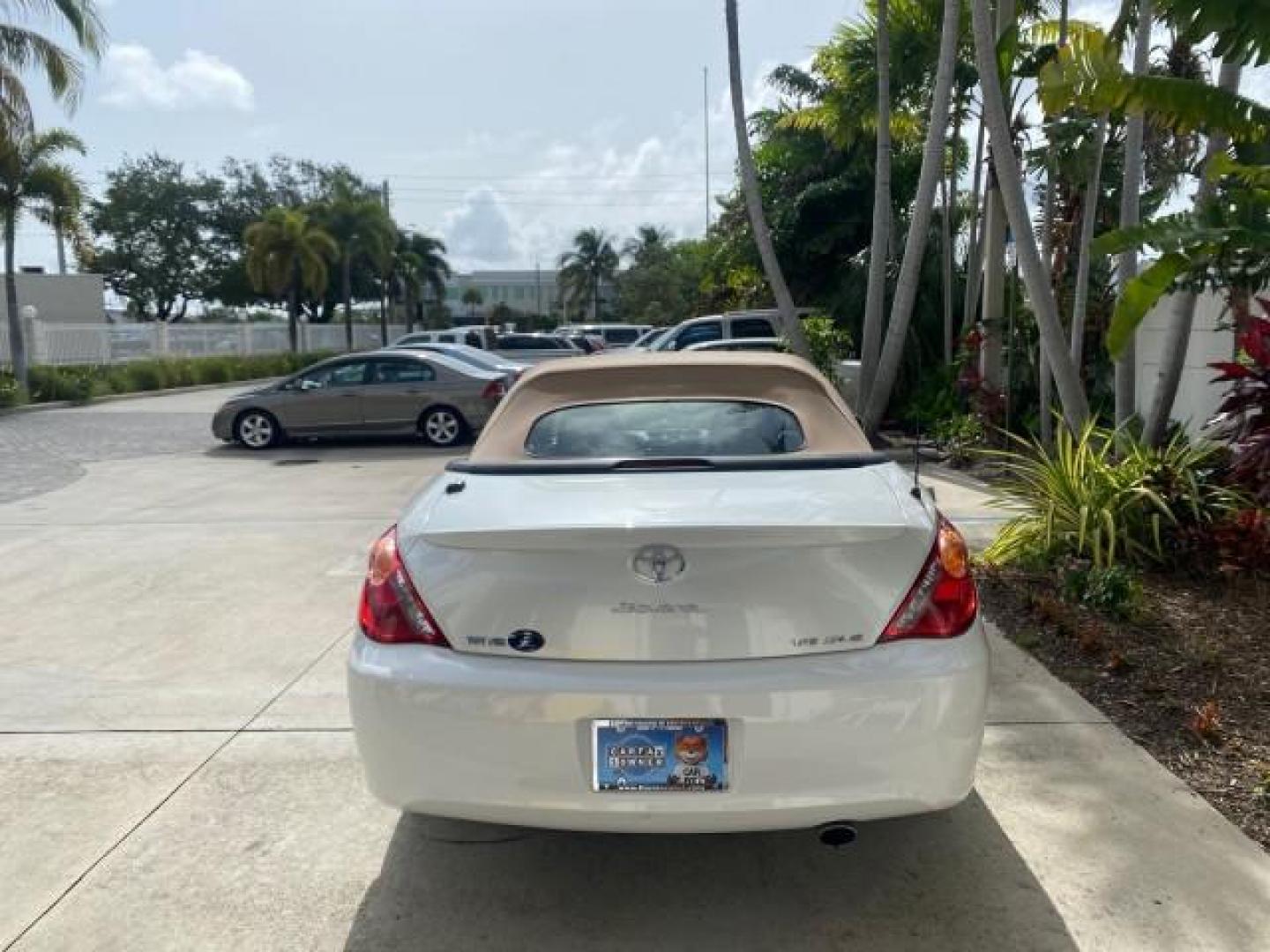 2006 Arctic Frost Pearl /Ivory Toyota Camry Solara SLE V6 1 OWNER LOW MILES 49,530 (4T1FA38P76U) with an 3.3L DOHC SMPI 24-Valve V6 Engine engine, Automatic transmission, located at 4701 North Dixie Hwy, Pompano Beach, FL, 33064, (954) 422-2889, 26.240938, -80.123474 - OUR WEBPAGE FLORIDACARS1.COM HAS OVER 100 PHOTOS AND FREE CARFAX LINK 2006 TOYOTA CAMRY SOLARA SE V6 VIN: 4T1FA38P76U095373 4 T 1 F A 3 8 P 7 6 U 0 9 5 3 7 3 CONVERTIBLE 3.3L V6 F DOHC 24V 29 MPG GASOLINE FRONT WHEEL DRIVE Top Features Alloy Wheels Leather Seats Front Seat Heaters Satellite Radio Re - Photo#6