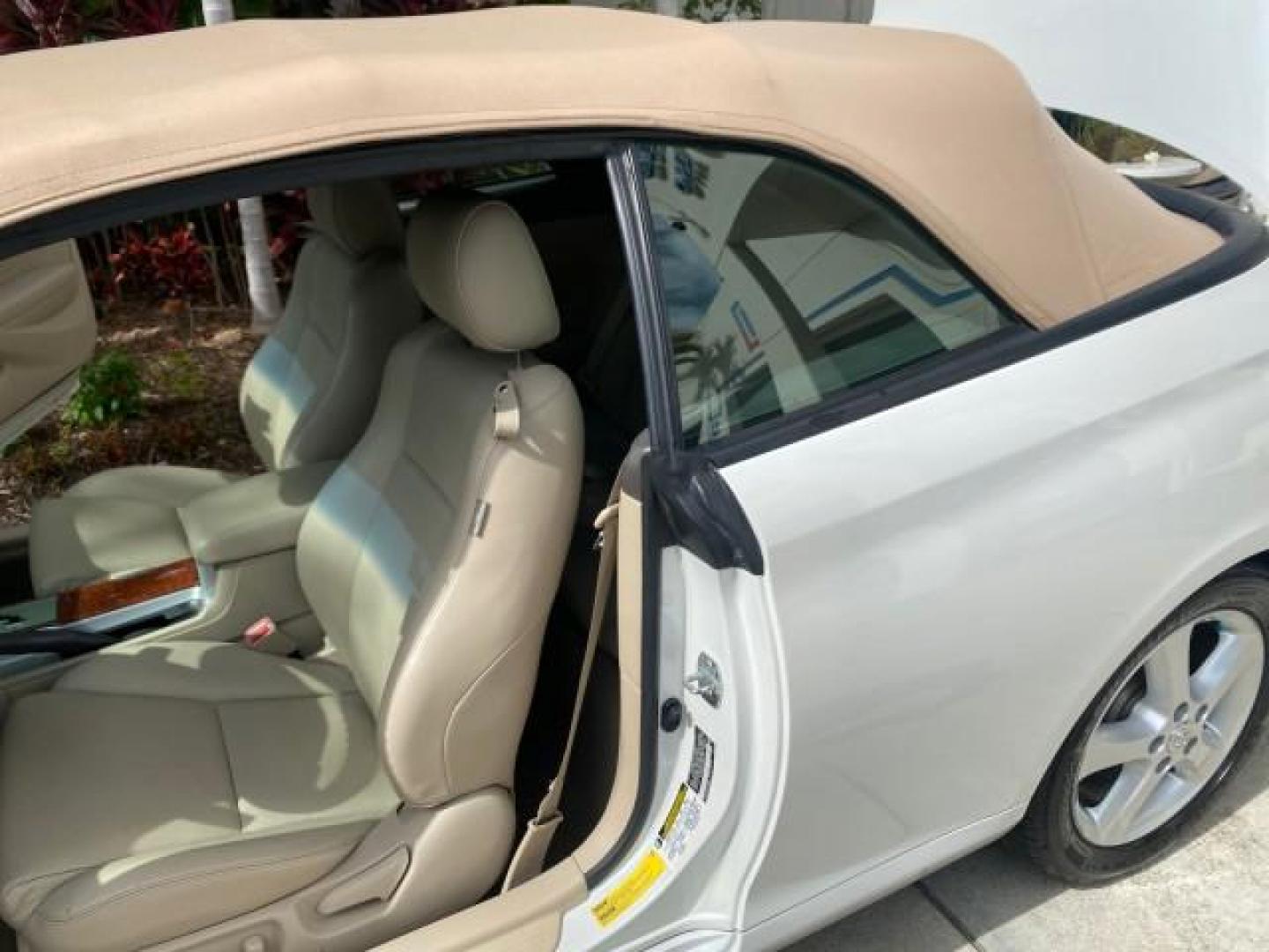 2006 Arctic Frost Pearl /Ivory Toyota Camry Solara SLE V6 1 OWNER LOW MILES 49,530 (4T1FA38P76U) with an 3.3L DOHC SMPI 24-Valve V6 Engine engine, Automatic transmission, located at 4701 North Dixie Hwy, Pompano Beach, FL, 33064, (954) 422-2889, 26.240938, -80.123474 - OUR WEBPAGE FLORIDACARS1.COM HAS OVER 100 PHOTOS AND FREE CARFAX LINK 2006 TOYOTA CAMRY SOLARA SE V6 VIN: 4T1FA38P76U095373 4 T 1 F A 3 8 P 7 6 U 0 9 5 3 7 3 CONVERTIBLE 3.3L V6 F DOHC 24V 29 MPG GASOLINE FRONT WHEEL DRIVE Top Features Alloy Wheels Leather Seats Front Seat Heaters Satellite Radio Re - Photo#13