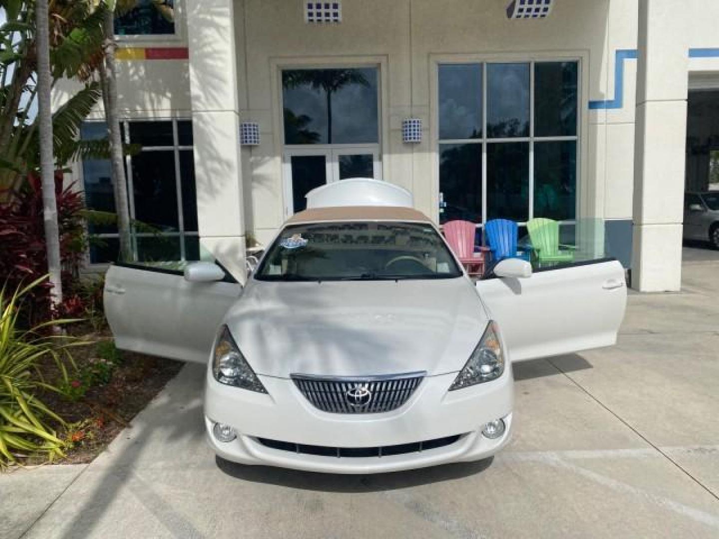 2006 Arctic Frost Pearl /Ivory Toyota Camry Solara SLE V6 1 OWNER LOW MILES 49,530 (4T1FA38P76U) with an 3.3L DOHC SMPI 24-Valve V6 Engine engine, Automatic transmission, located at 4701 North Dixie Hwy, Pompano Beach, FL, 33064, (954) 422-2889, 26.240938, -80.123474 - OUR WEBPAGE FLORIDACARS1.COM HAS OVER 100 PHOTOS AND FREE CARFAX LINK 2006 TOYOTA CAMRY SOLARA SE V6 VIN: 4T1FA38P76U095373 4 T 1 F A 3 8 P 7 6 U 0 9 5 3 7 3 CONVERTIBLE 3.3L V6 F DOHC 24V 29 MPG GASOLINE FRONT WHEEL DRIVE Top Features Alloy Wheels Leather Seats Front Seat Heaters Satellite Radio Re - Photo#16