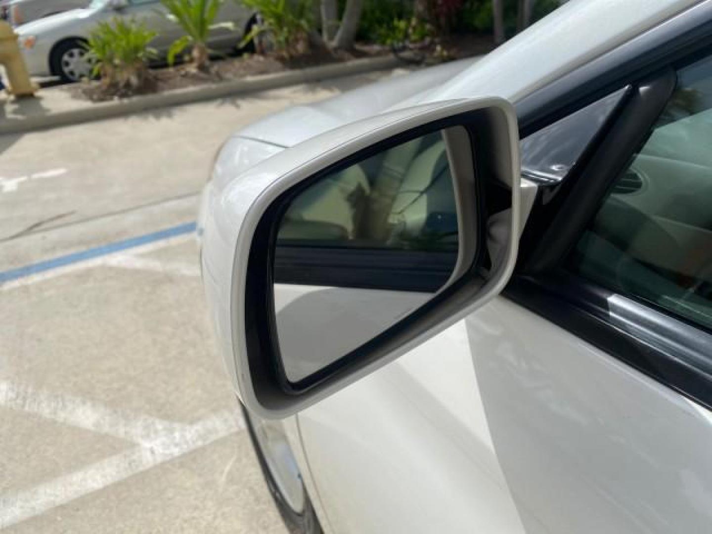 2006 Arctic Frost Pearl /Ivory Toyota Camry Solara SLE V6 1 OWNER LOW MILES 49,530 (4T1FA38P76U) with an 3.3L DOHC SMPI 24-Valve V6 Engine engine, Automatic transmission, located at 4701 North Dixie Hwy, Pompano Beach, FL, 33064, (954) 422-2889, 26.240938, -80.123474 - OUR WEBPAGE FLORIDACARS1.COM HAS OVER 100 PHOTOS AND FREE CARFAX LINK 2006 TOYOTA CAMRY SOLARA SE V6 VIN: 4T1FA38P76U095373 4 T 1 F A 3 8 P 7 6 U 0 9 5 3 7 3 CONVERTIBLE 3.3L V6 F DOHC 24V 29 MPG GASOLINE FRONT WHEEL DRIVE Top Features Alloy Wheels Leather Seats Front Seat Heaters Satellite Radio Re - Photo#29