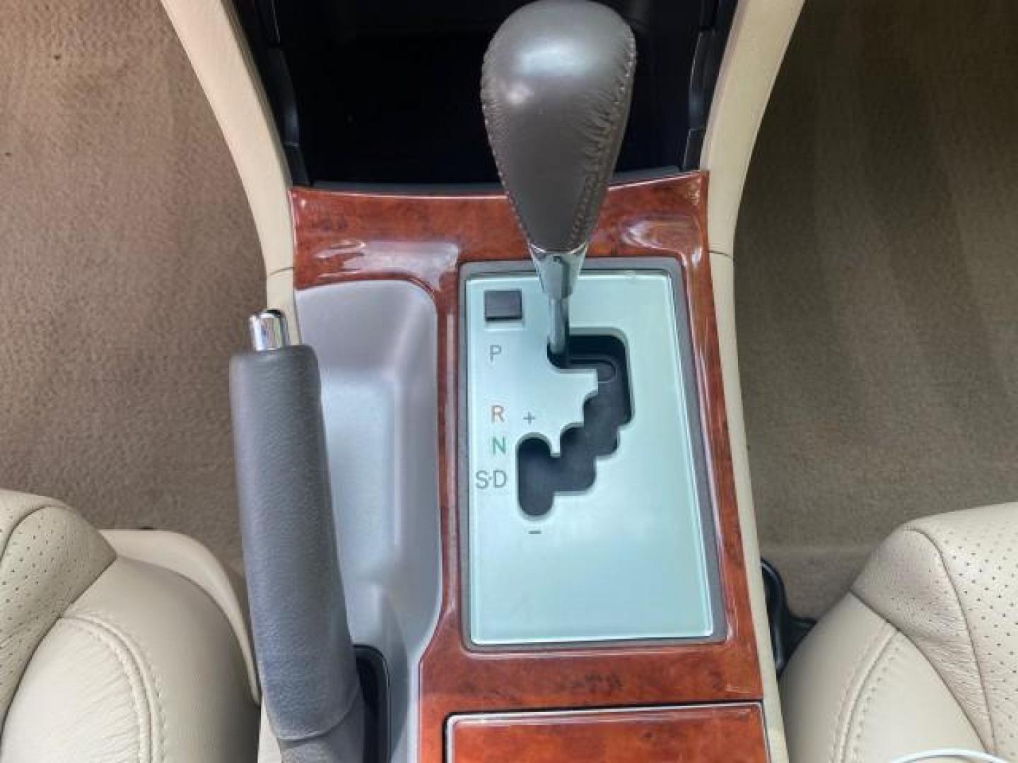2006 Arctic Frost Pearl /Ivory Toyota Camry Solara SLE V6 1 OWNER LOW MILES 49,530 (4T1FA38P76U) with an 3.3L DOHC SMPI 24-Valve V6 Engine engine, Automatic transmission, located at 4701 North Dixie Hwy, Pompano Beach, FL, 33064, (954) 422-2889, 26.240938, -80.123474 - OUR WEBPAGE FLORIDACARS1.COM HAS OVER 100 PHOTOS AND FREE CARFAX LINK 2006 TOYOTA CAMRY SOLARA SE V6 VIN: 4T1FA38P76U095373 4 T 1 F A 3 8 P 7 6 U 0 9 5 3 7 3 CONVERTIBLE 3.3L V6 F DOHC 24V 29 MPG GASOLINE FRONT WHEEL DRIVE Top Features Alloy Wheels Leather Seats Front Seat Heaters Satellite Radio Re - Photo#47