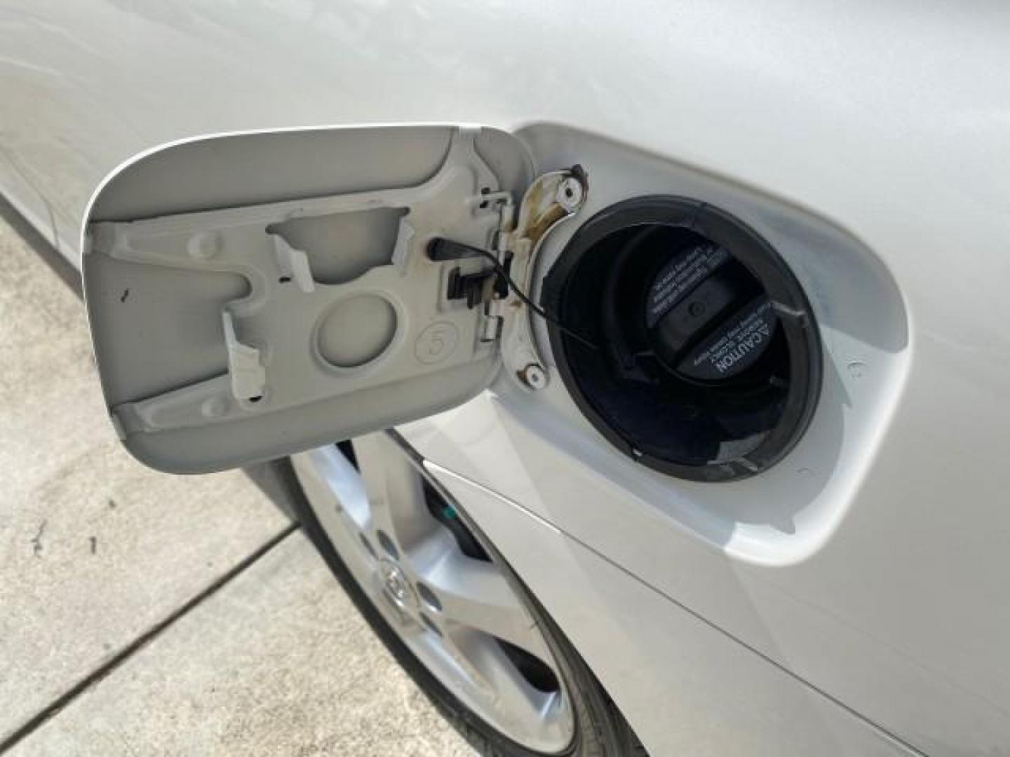 2006 Arctic Frost Pearl /Ivory Toyota Camry Solara SLE V6 1 OWNER LOW MILES 49,530 (4T1FA38P76U) with an 3.3L DOHC SMPI 24-Valve V6 Engine engine, Automatic transmission, located at 4701 North Dixie Hwy, Pompano Beach, FL, 33064, (954) 422-2889, 26.240938, -80.123474 - OUR WEBPAGE FLORIDACARS1.COM HAS OVER 100 PHOTOS AND FREE CARFAX LINK 2006 TOYOTA CAMRY SOLARA SE V6 VIN: 4T1FA38P76U095373 4 T 1 F A 3 8 P 7 6 U 0 9 5 3 7 3 CONVERTIBLE 3.3L V6 F DOHC 24V 29 MPG GASOLINE FRONT WHEEL DRIVE Top Features Alloy Wheels Leather Seats Front Seat Heaters Satellite Radio Re - Photo#65
