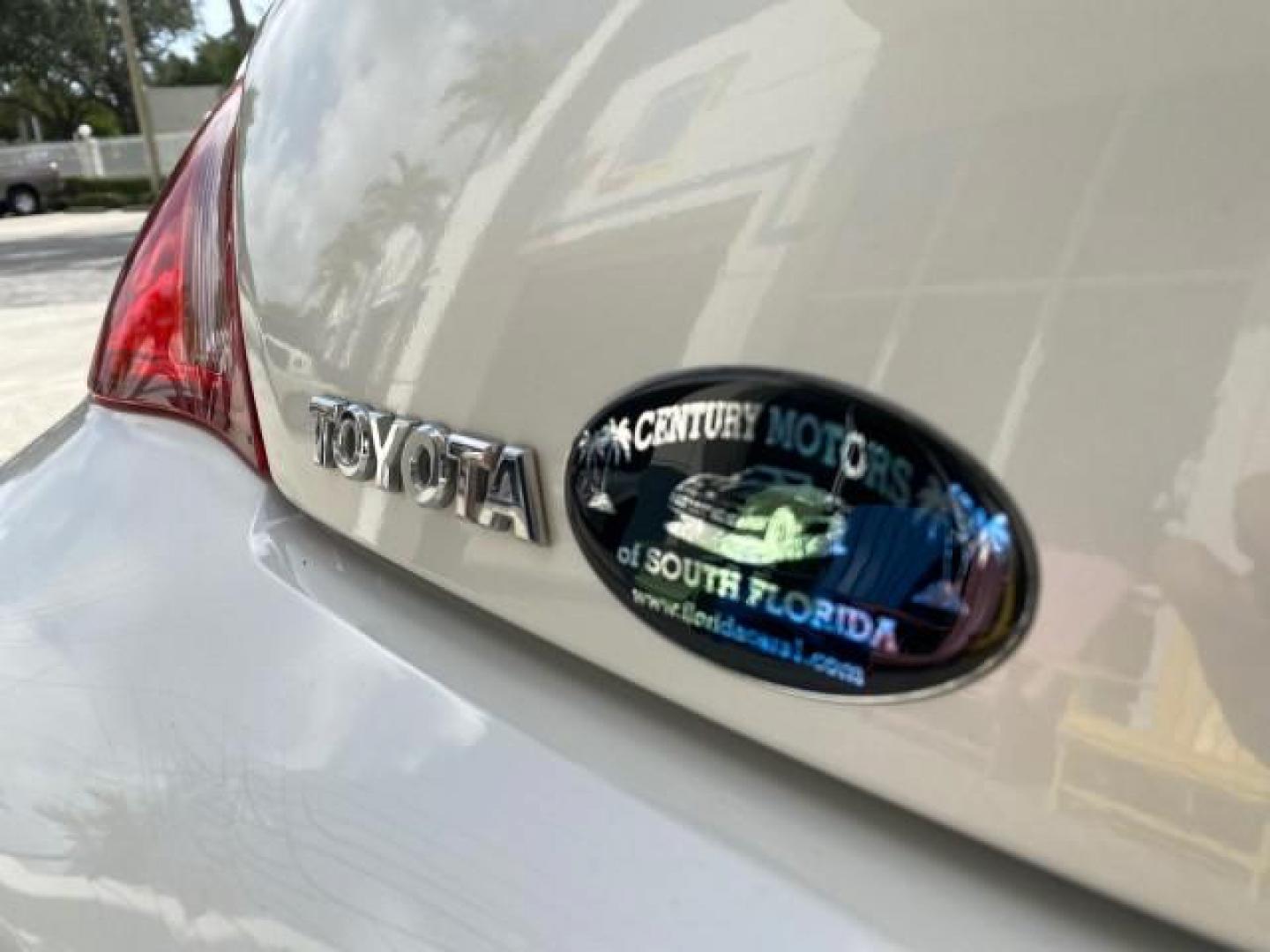 2006 Arctic Frost Pearl /Ivory Toyota Camry Solara SLE V6 1 OWNER LOW MILES 49,530 (4T1FA38P76U) with an 3.3L DOHC SMPI 24-Valve V6 Engine engine, Automatic transmission, located at 4701 North Dixie Hwy, Pompano Beach, FL, 33064, (954) 422-2889, 26.240938, -80.123474 - OUR WEBPAGE FLORIDACARS1.COM HAS OVER 100 PHOTOS AND FREE CARFAX LINK 2006 TOYOTA CAMRY SOLARA SE V6 VIN: 4T1FA38P76U095373 4 T 1 F A 3 8 P 7 6 U 0 9 5 3 7 3 CONVERTIBLE 3.3L V6 F DOHC 24V 29 MPG GASOLINE FRONT WHEEL DRIVE Top Features Alloy Wheels Leather Seats Front Seat Heaters Satellite Radio Re - Photo#69