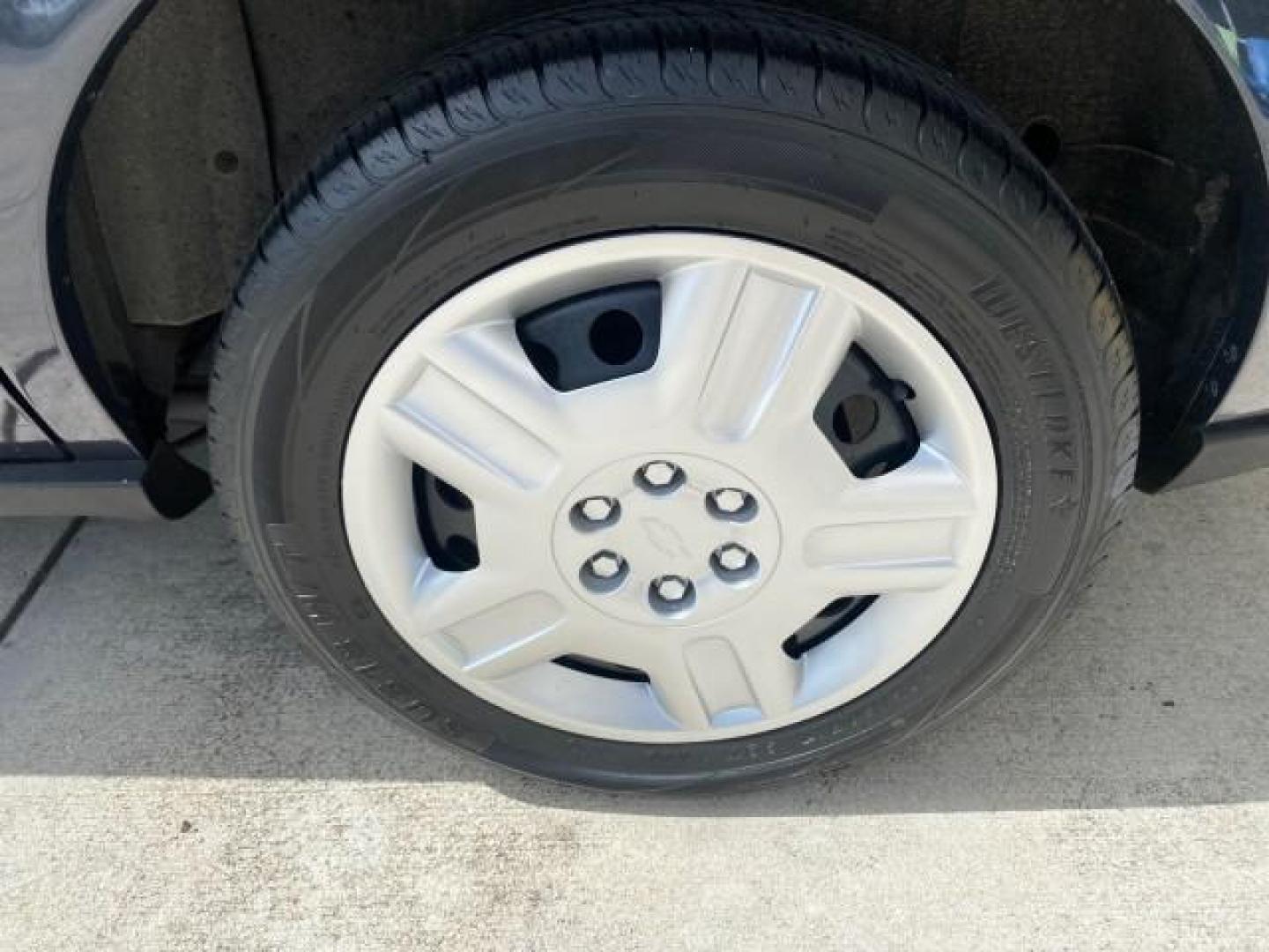 2008 Silverstone Metallic /Medium Gray Chevrolet Uplander 7 PAS LS LOW MILES 61,149 (1GNDU23W88D) with an 3.9L V6 SFI Flex-Fuel Engine engine, Automatic transmission, located at 4701 North Dixie Hwy, Pompano Beach, FL, 33064, (954) 422-2889, 26.240938, -80.123474 - OUR WEBPAGE FLORIDACARS1.COM HAS OVER 100 PHOTOS AND FREE CARFAX LINK 2008 CHEVROLET UPLANDER LS VIN: 1GNDU23W88D209144 1 G N D U 2 3 W 8 8 D 2 0 9 1 4 4 VAN 3.9L V6 F FLEX FUEL FRONT WHEEL DRIVE Top Features Cloth Seats Satellite Radio Ready Quad Seats Third Row Seat Rear Air Conditioning Basic Fea - Photo#69