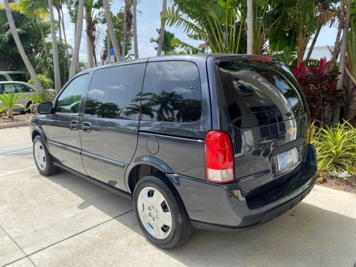 2008 Silverstone Metallic /Medium Gray Chevrolet Uplander 7 PAS LS LOW MILES 61,149 (1GNDU23W88D) with an 3.9L V6 SFI Flex-Fuel Engine engine, Automatic transmission, located at 4701 North Dixie Hwy, Pompano Beach, FL, 33064, (954) 422-2889, 26.240938, -80.123474 - OUR WEBPAGE FLORIDACARS1.COM HAS OVER 100 PHOTOS AND FREE CARFAX LINK 2008 CHEVROLET UPLANDER LS VIN: 1GNDU23W88D209144 1 G N D U 2 3 W 8 8 D 2 0 9 1 4 4 VAN 3.9L V6 F FLEX FUEL FRONT WHEEL DRIVE Top Features Cloth Seats Satellite Radio Ready Quad Seats Third Row Seat Rear Air Conditioning Basic Fea - Photo#73