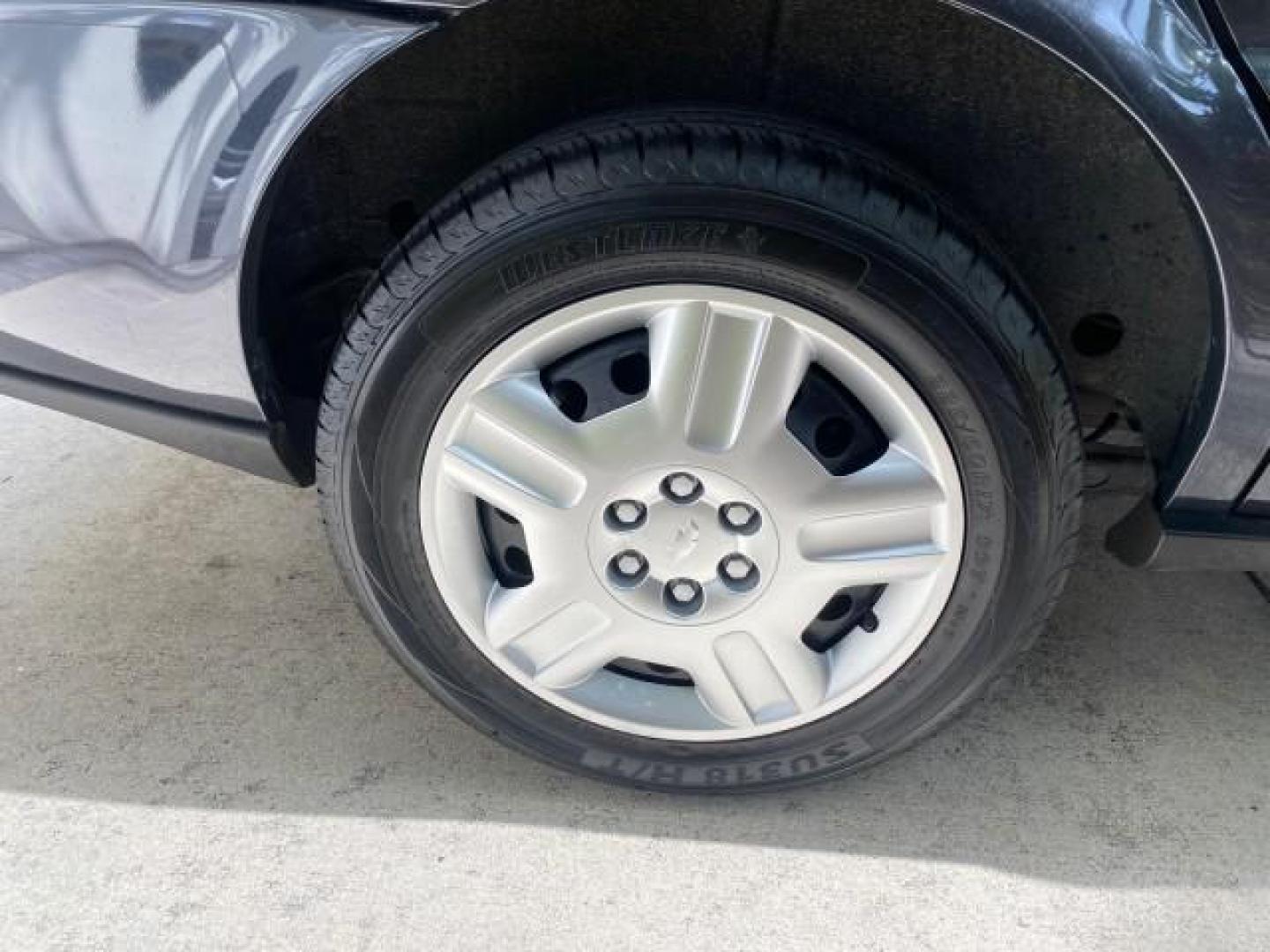 2008 Silverstone Metallic /Medium Gray Chevrolet Uplander 7 PAS LS LOW MILES 61,149 (1GNDU23W88D) with an 3.9L V6 SFI Flex-Fuel Engine engine, Automatic transmission, located at 4701 North Dixie Hwy, Pompano Beach, FL, 33064, (954) 422-2889, 26.240938, -80.123474 - OUR WEBPAGE FLORIDACARS1.COM HAS OVER 100 PHOTOS AND FREE CARFAX LINK 2008 CHEVROLET UPLANDER LS VIN: 1GNDU23W88D209144 1 G N D U 2 3 W 8 8 D 2 0 9 1 4 4 VAN 3.9L V6 F FLEX FUEL FRONT WHEEL DRIVE Top Features Cloth Seats Satellite Radio Ready Quad Seats Third Row Seat Rear Air Conditioning Basic Fea - Photo#81